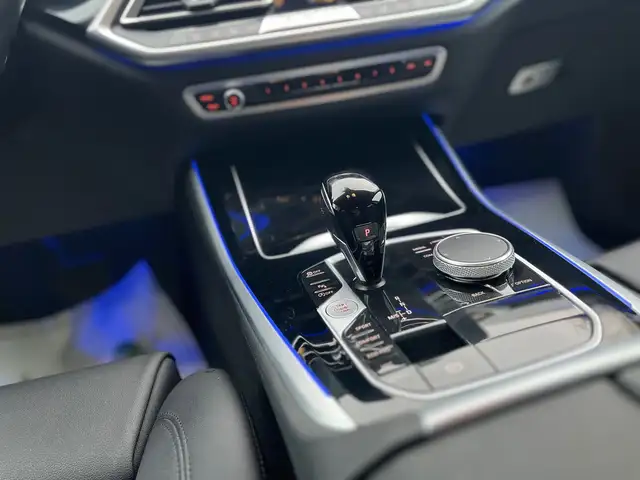 BMW X5 view 14