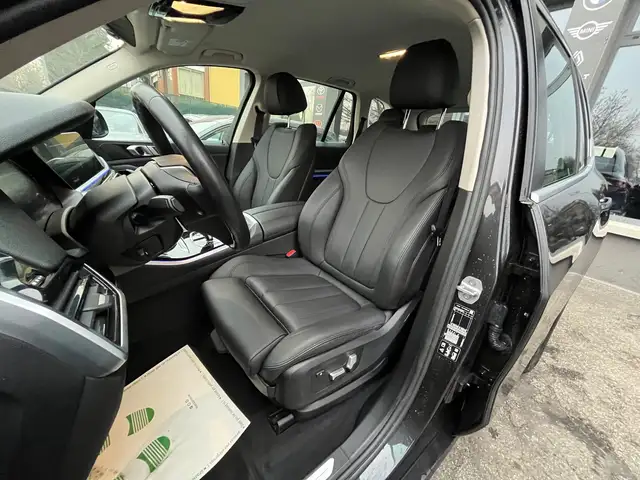 BMW X5 view 7