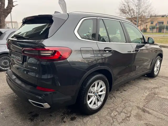 BMW X5 view 4