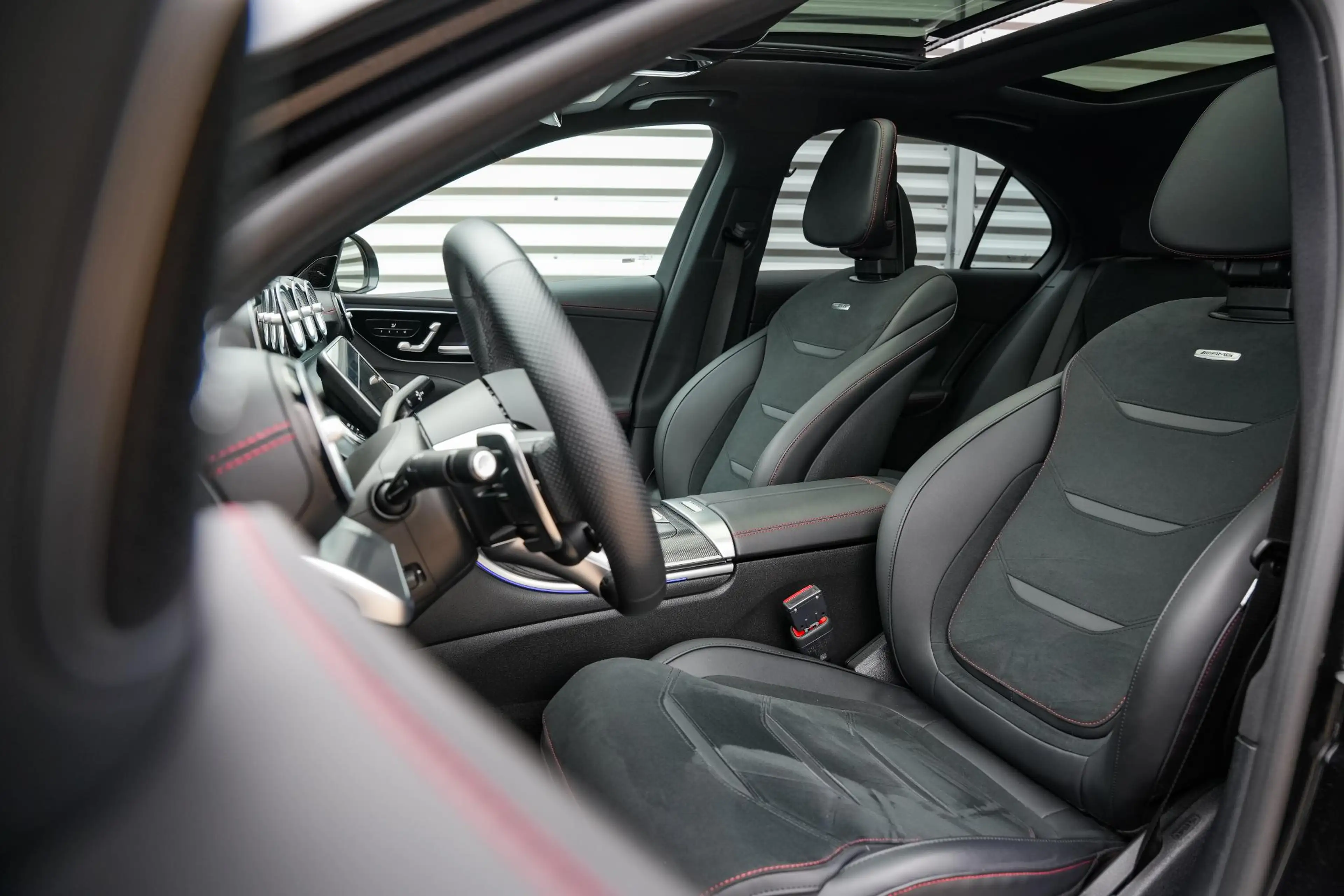 Mercedes-Benz C 43 AMG 4MATIC Panoramadak Burmester Adapt. Cruise Ambient — photo 30