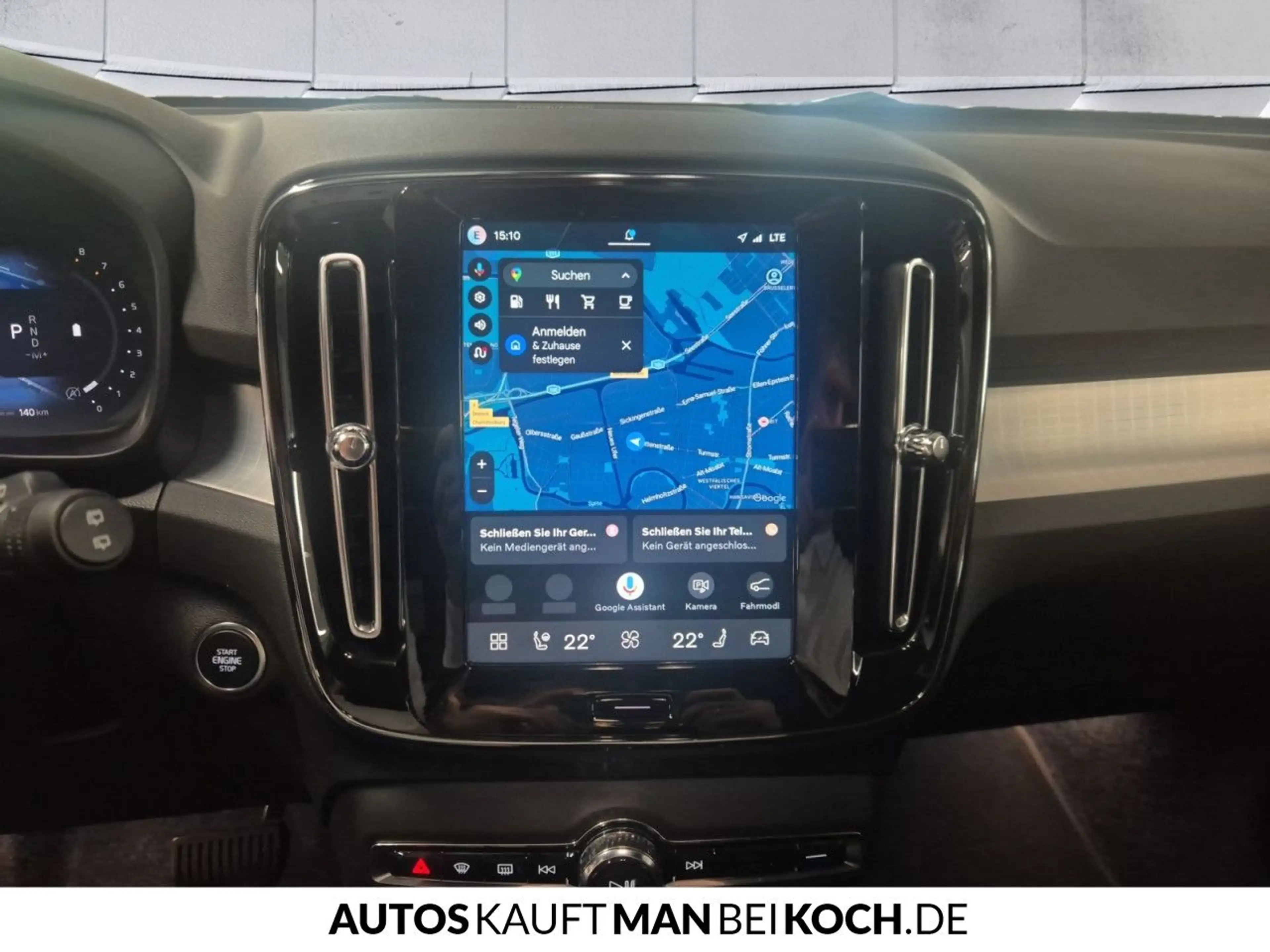 Volvo XC40 B3 Plus Dark ACC BLIS LED H/K 360° Notrad SHZ — photo 12