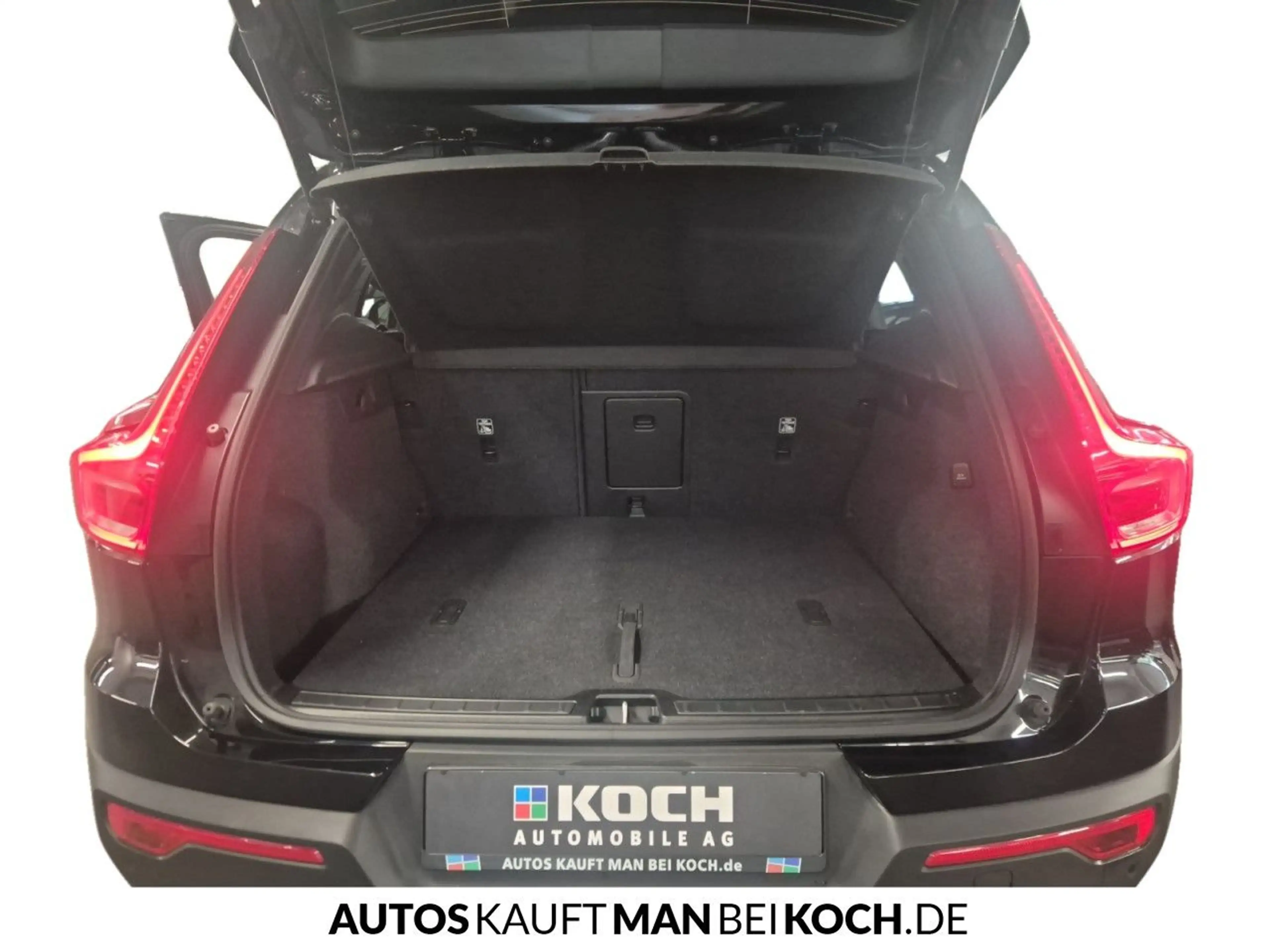Volvo XC40 B3 Plus Dark ACC BLIS LED H/K 360° Notrad SHZ — photo 14