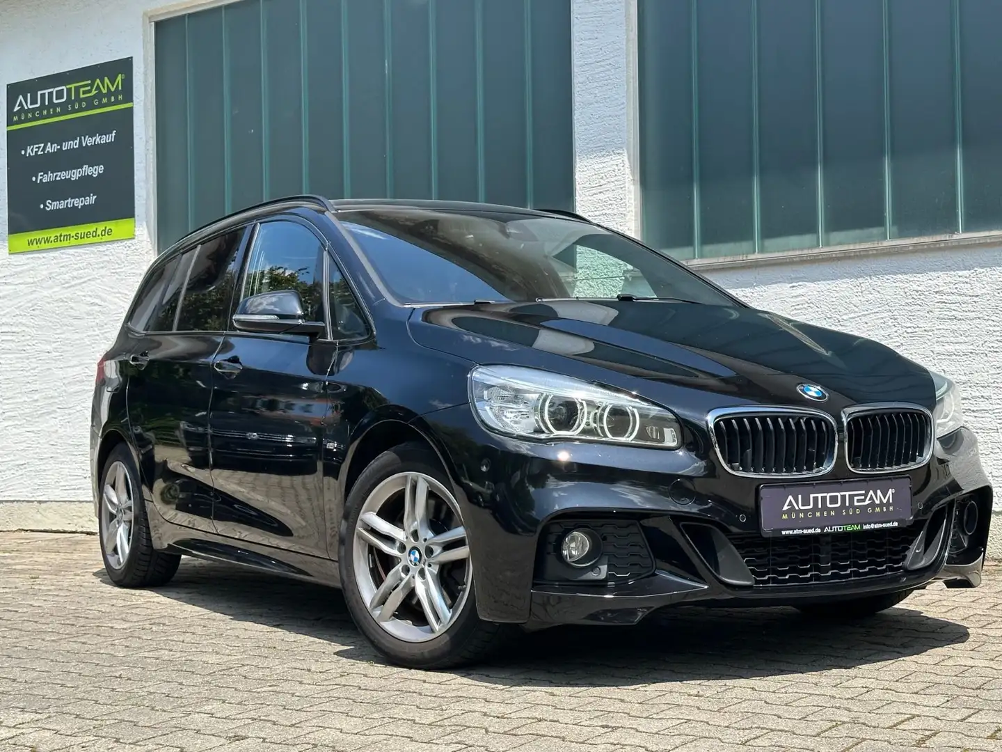 BMW 220 Gran Tourer 220d xDrive M Sport*7-SITZE*PANO*AHK Schwarz - 1