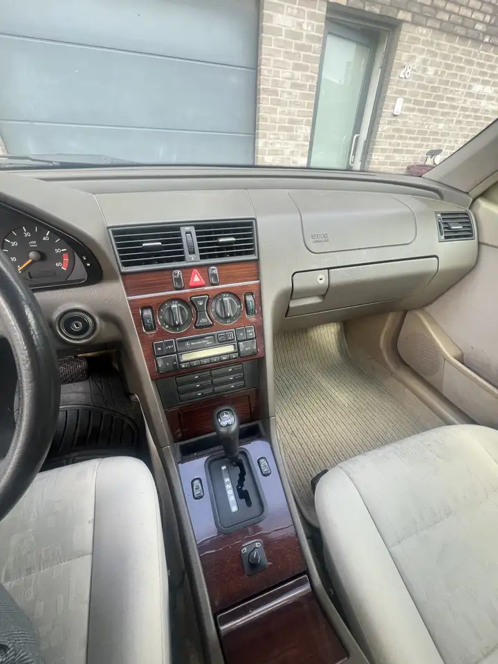 Mercedes-Benz C 220 Classic, foto 12