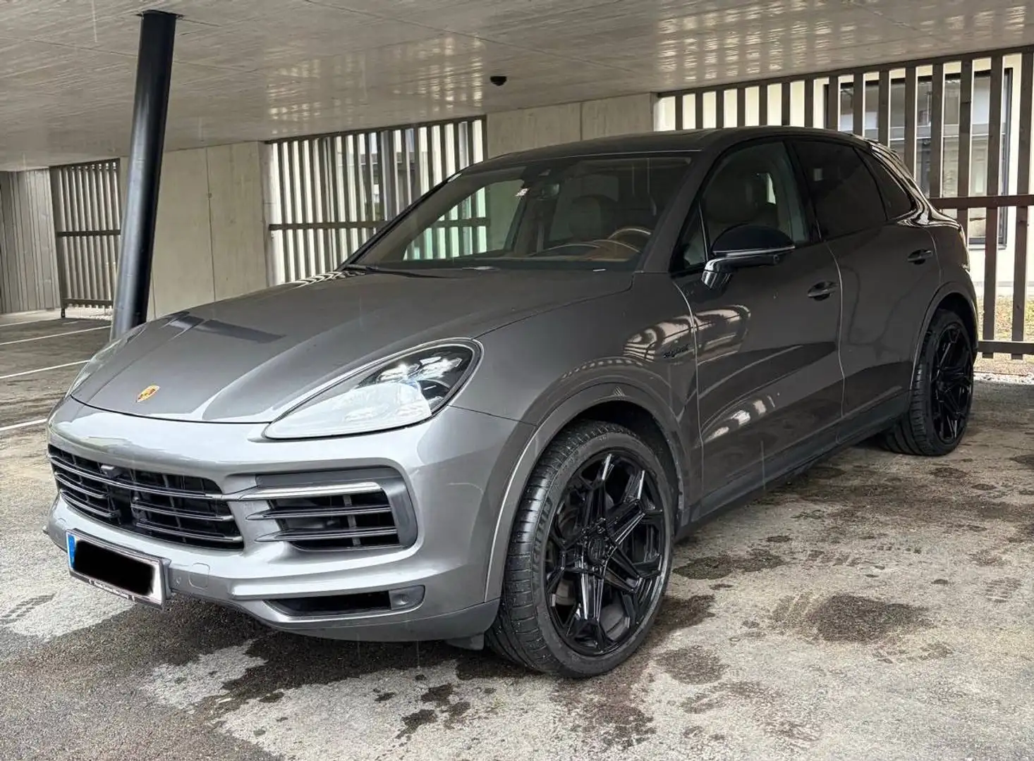 Porsche Cayenne Cayenne III E-Hybrid PHEV 17,9 kWh Aut. Grau - 2