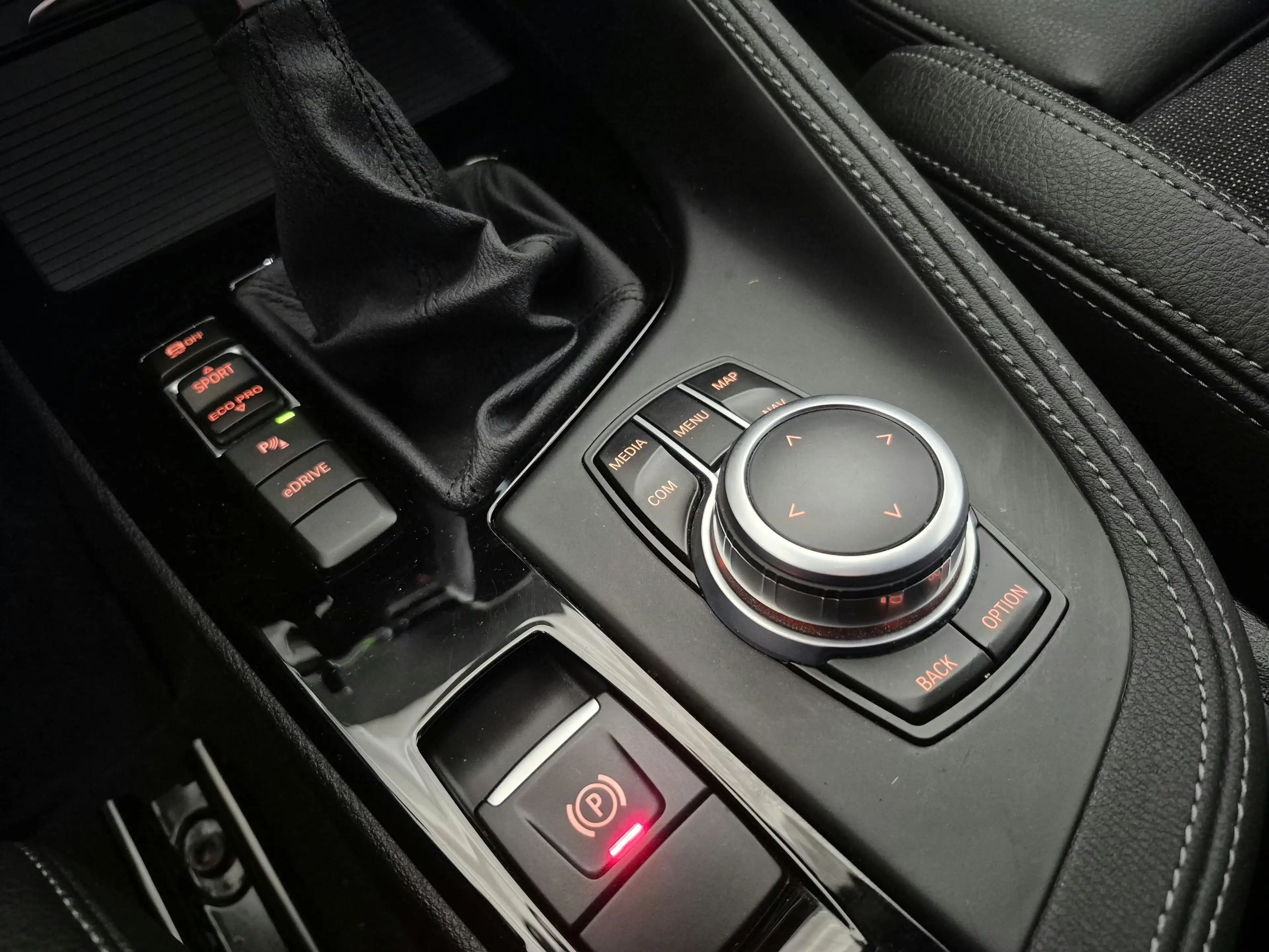 BMW X1 xDrive25e M Sportpaket / AHK / Kommission — photo 13