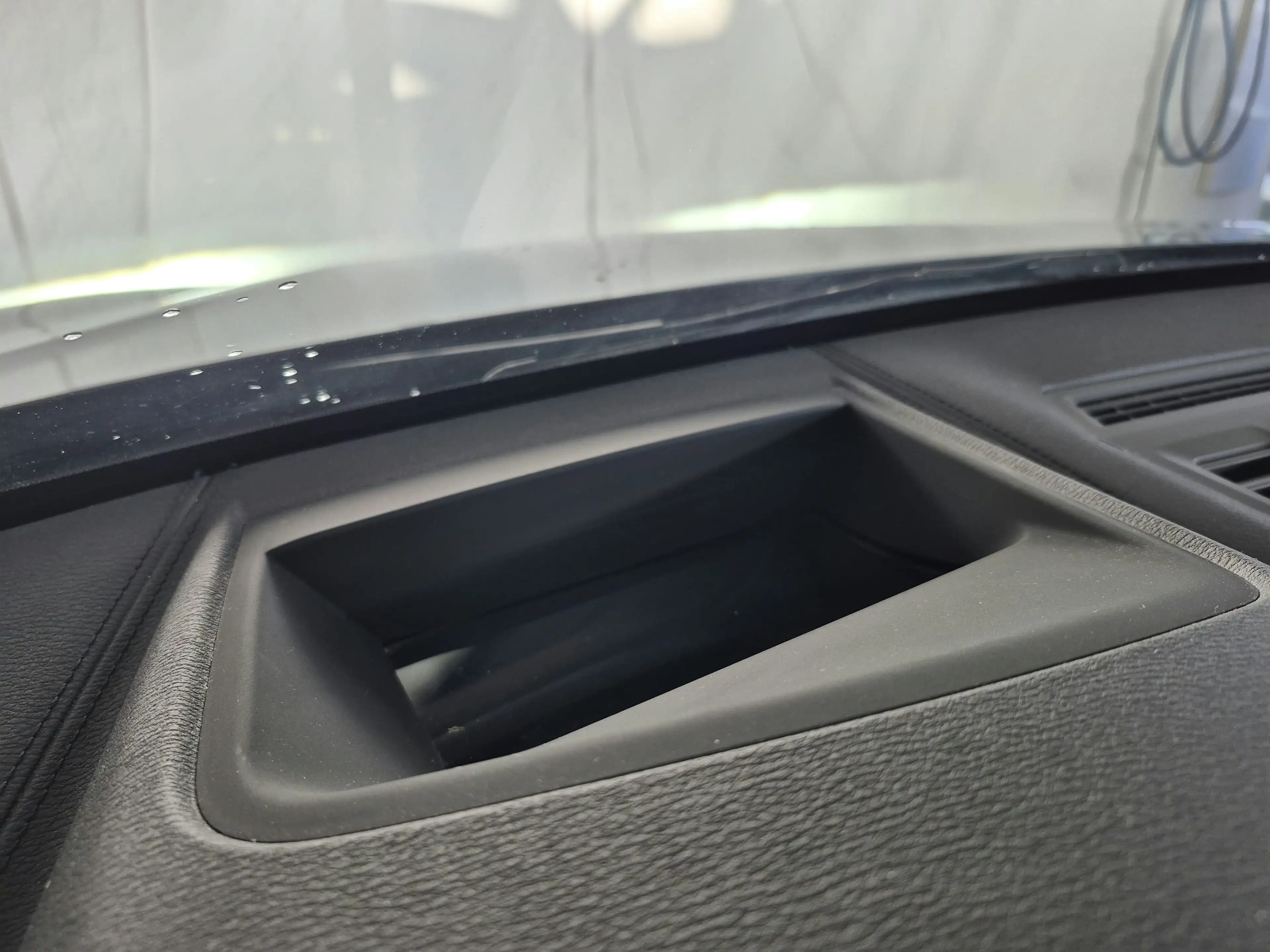 BMW X1 xDrive25e M Sportpaket / AHK / Kommission — photo 15