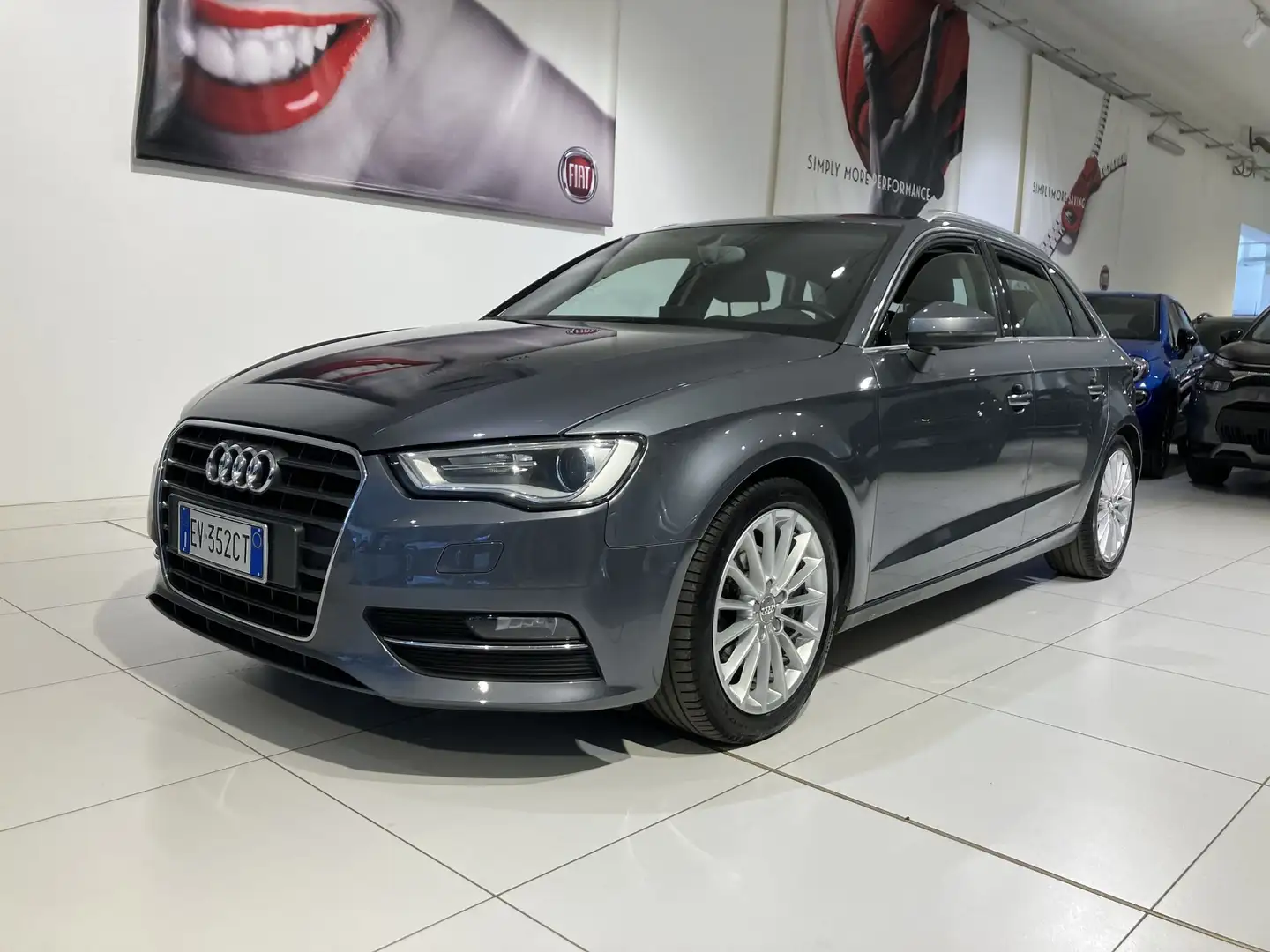 Audi A3 A3 SPB 2.0 TDI Ambition Gris - 1