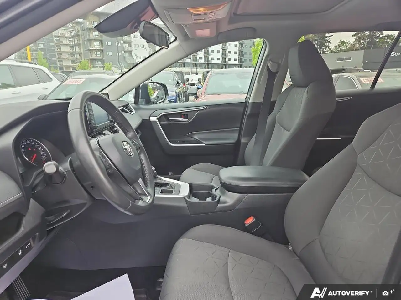 Toyota RAV 4 снимка Toyota RAV 4