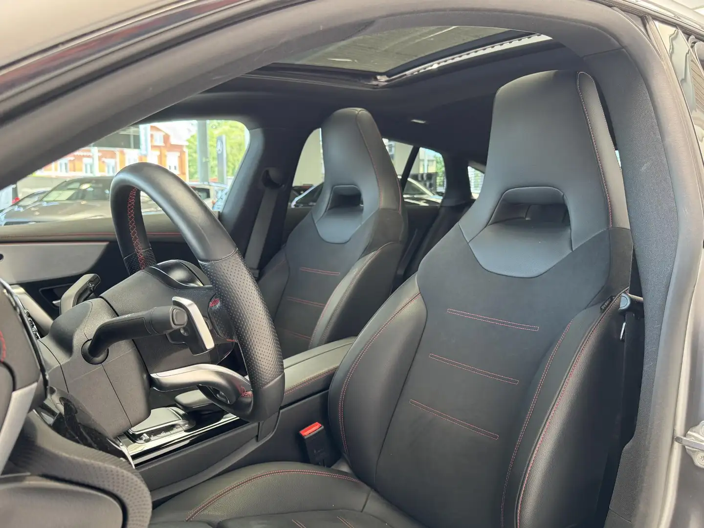 Mercedes-Benz CLA 180 Shooting Brake AMG Line | Panoramisch Dak | Nightp Gris - 2