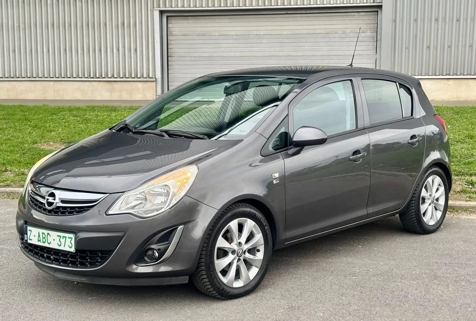 Opel Corsa RÉSERVÉE Gris - 1