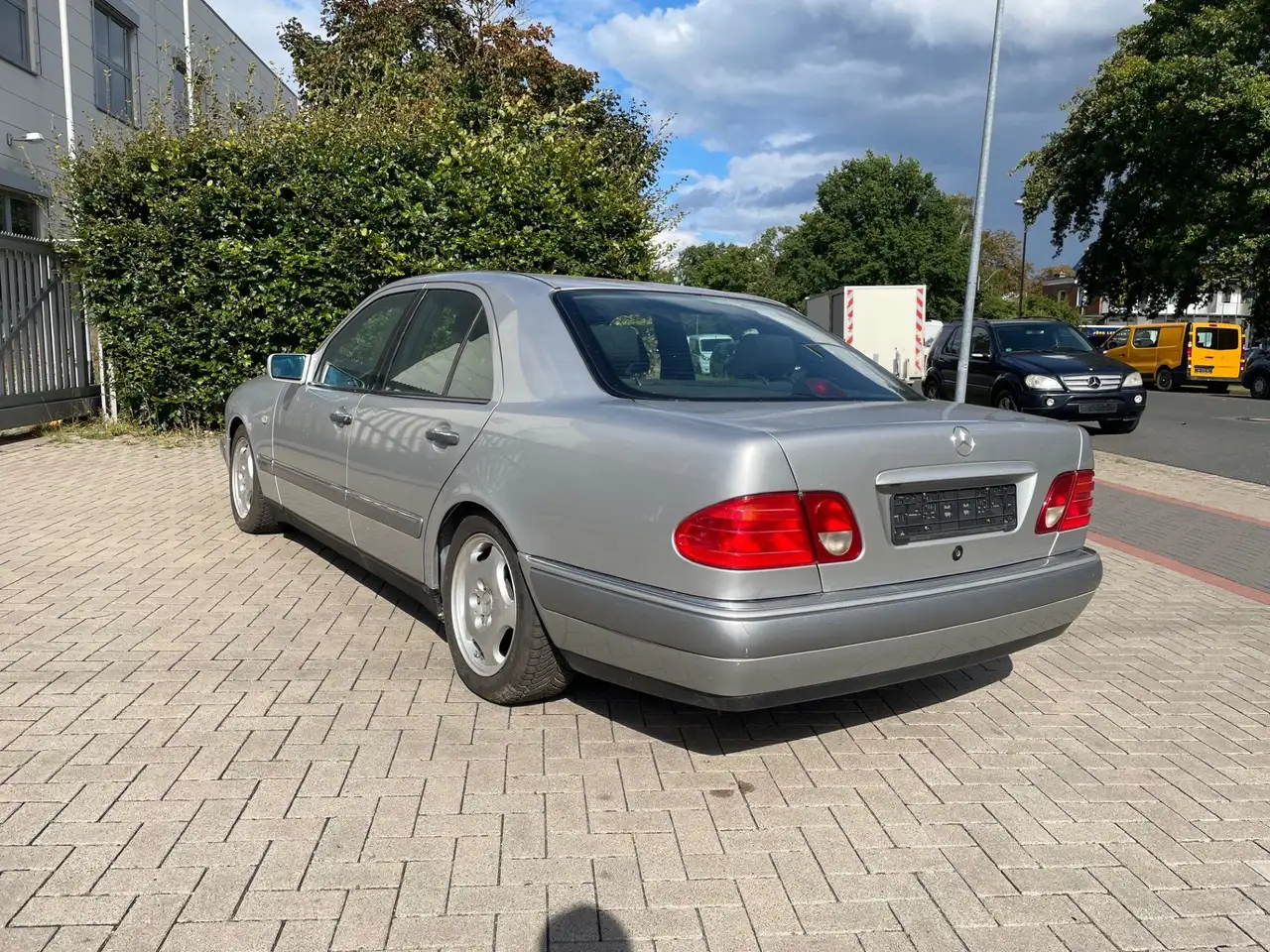 Mercedes-Benz E 320 Elegance Limo Automatik TÜV-27, foto 4