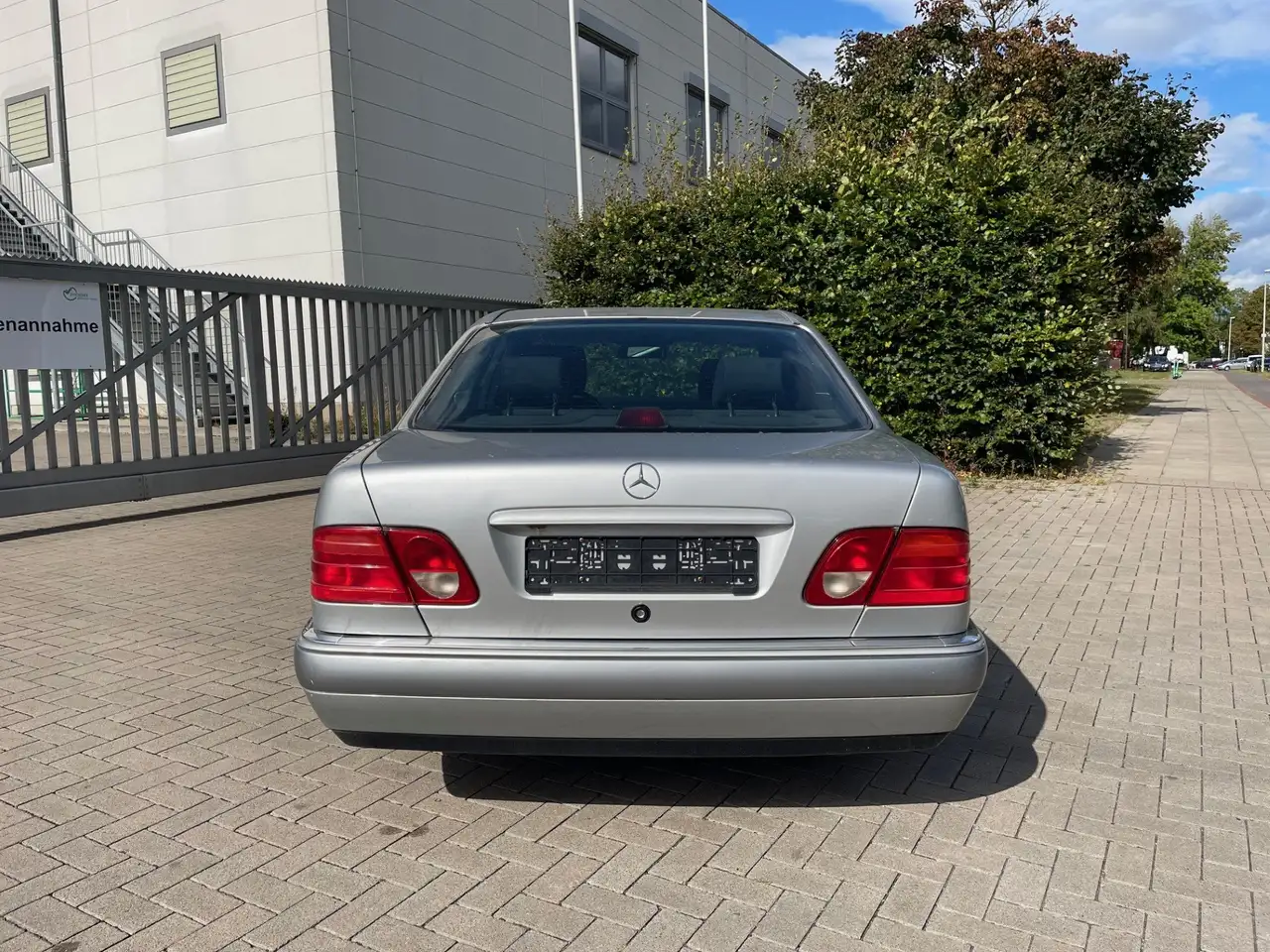 Mercedes-Benz E 320 Elegance Limo Automatik TÜV-27, foto 8
