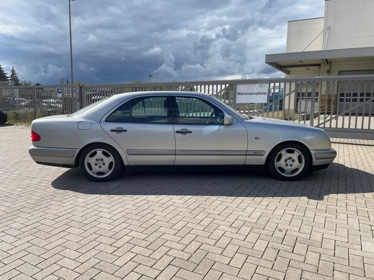 Mercedes-Benz E 320 Elegance Limo Automatik TÜV-27, foto 7