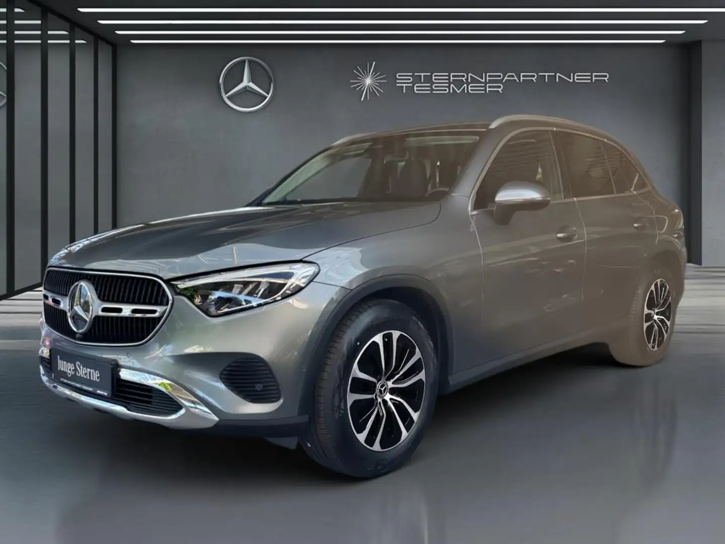 Mercedes-Benz GLC 220 d 4M Avantgarde - AHK - Kamera - Ambiente Grau - 2