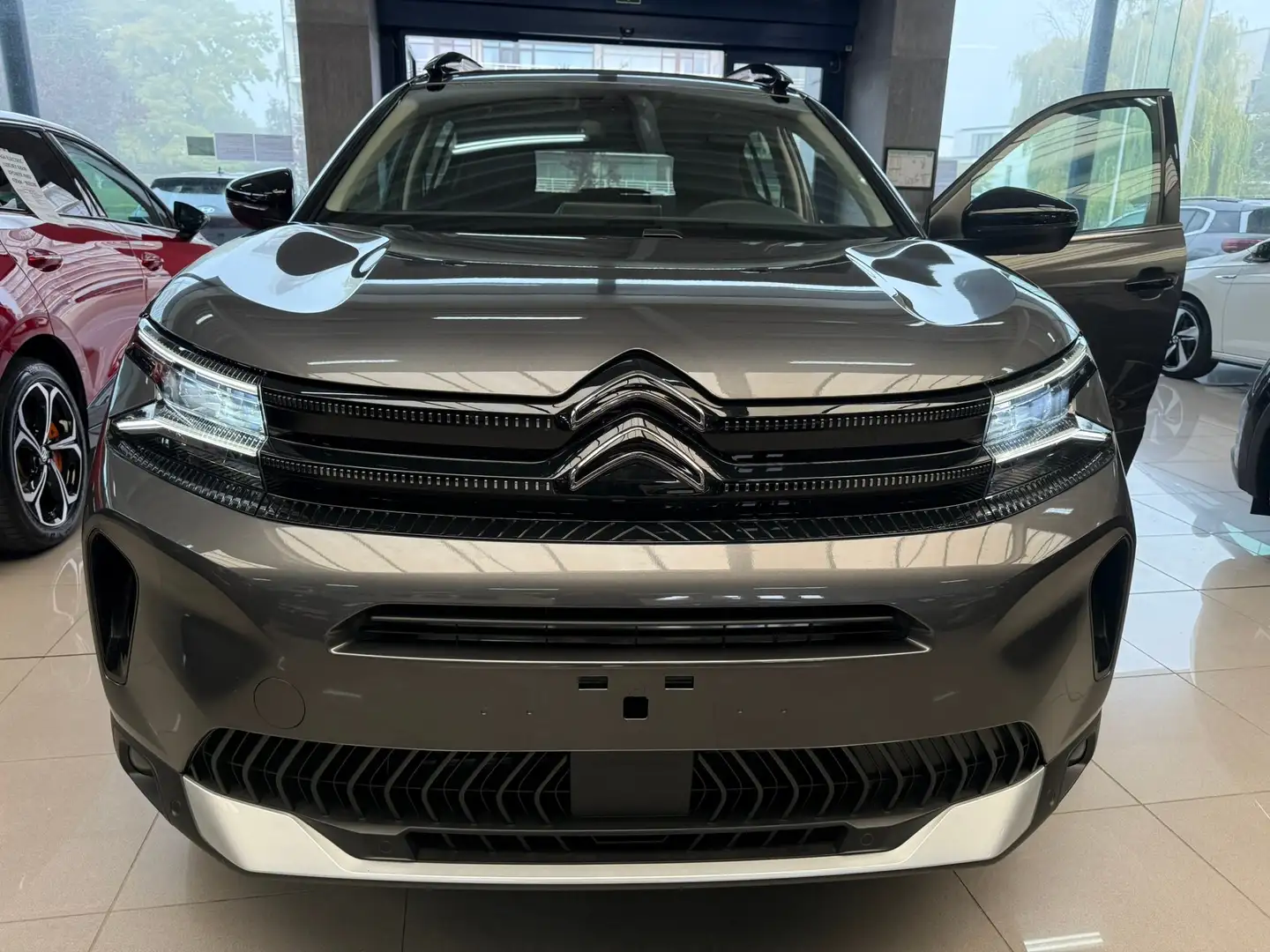 Citroen C5 Aircross HYBRID 145 e-DSC6 MAX + OPEN DAK/EL.KOFFER - NIEUW Gris - 1
