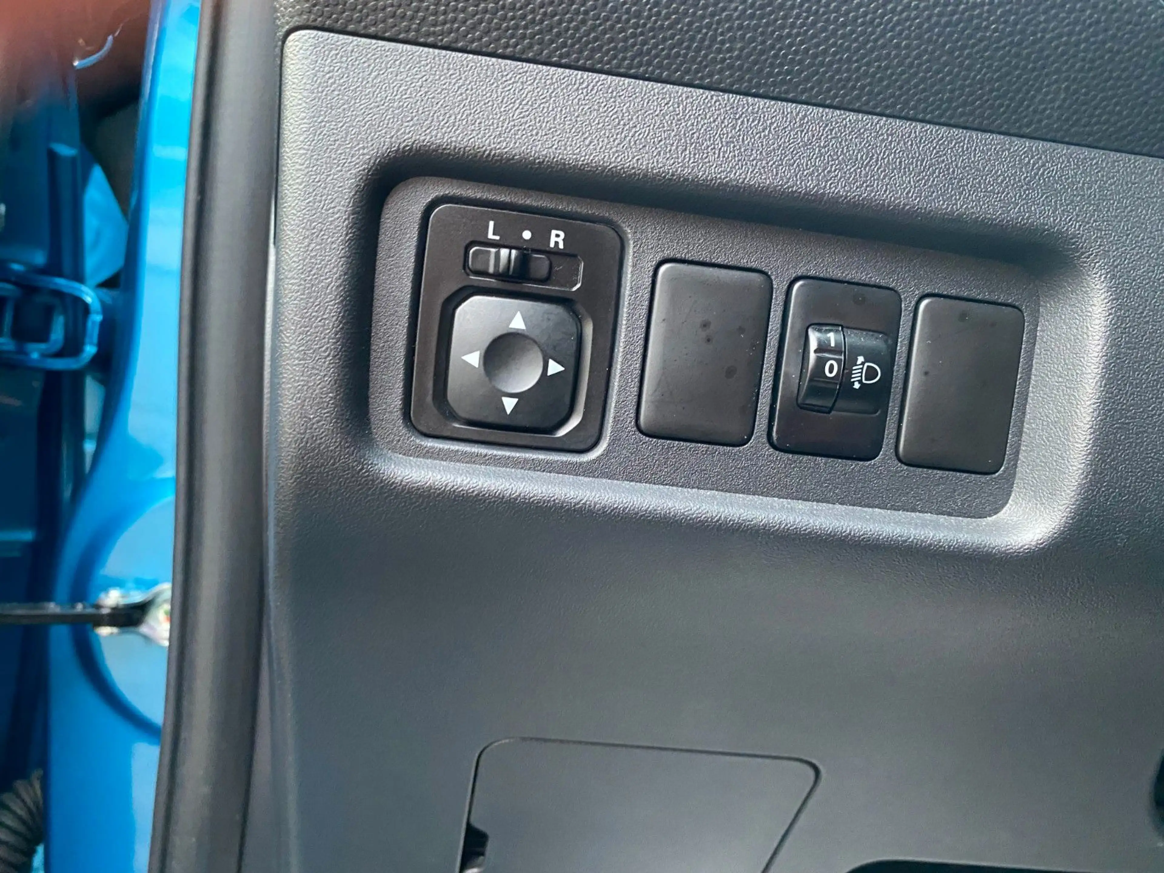 Mitsubishi Space Star Select — photo 10