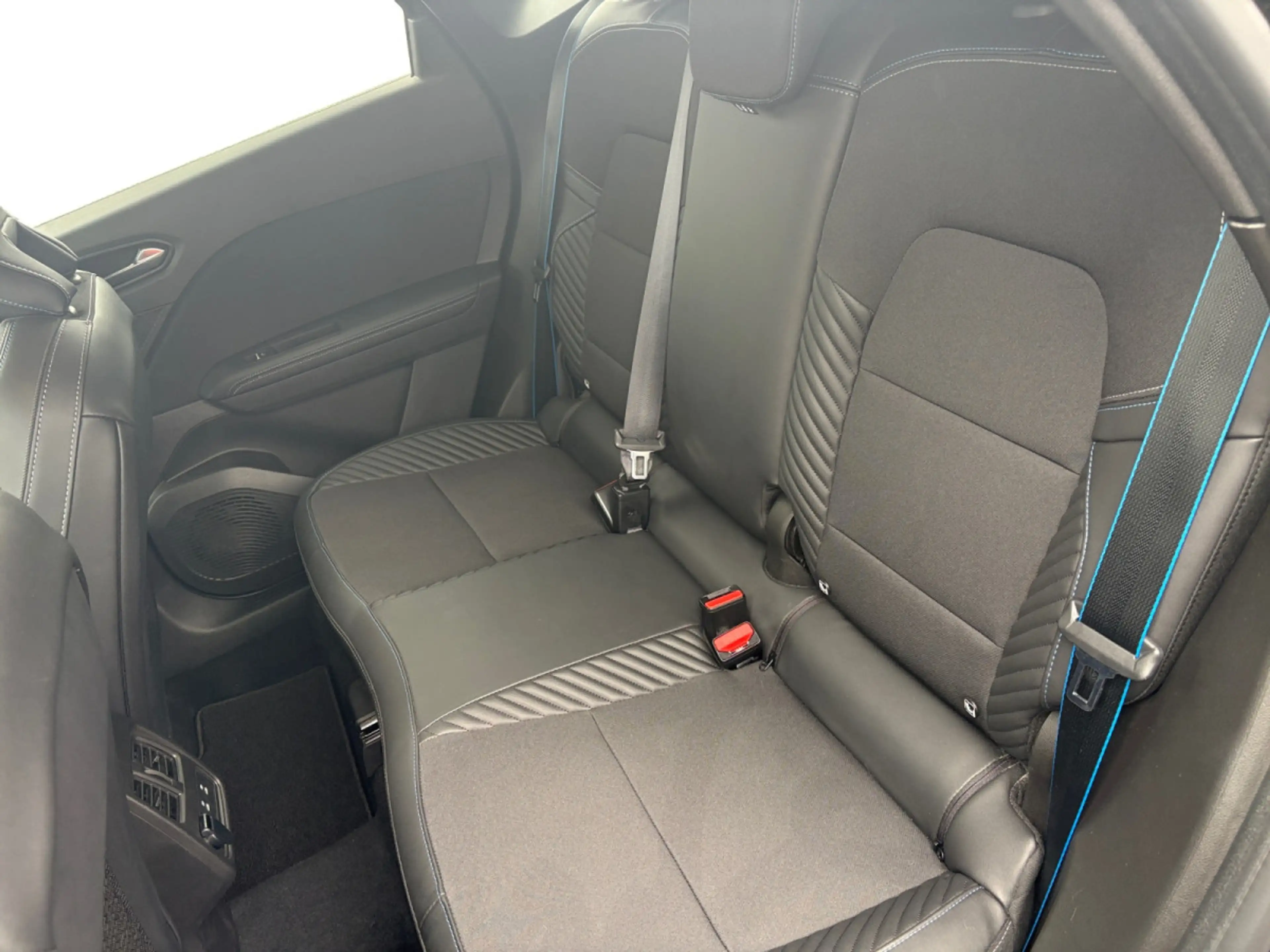 Renault Symbioz 1.6 Esprit Alpine E-TECH Full Hybrid — photo 7