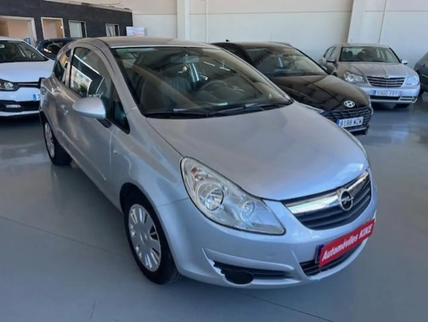 Opel Corsa Familiar 101cv Manual de 3 Puertas Gris - 2