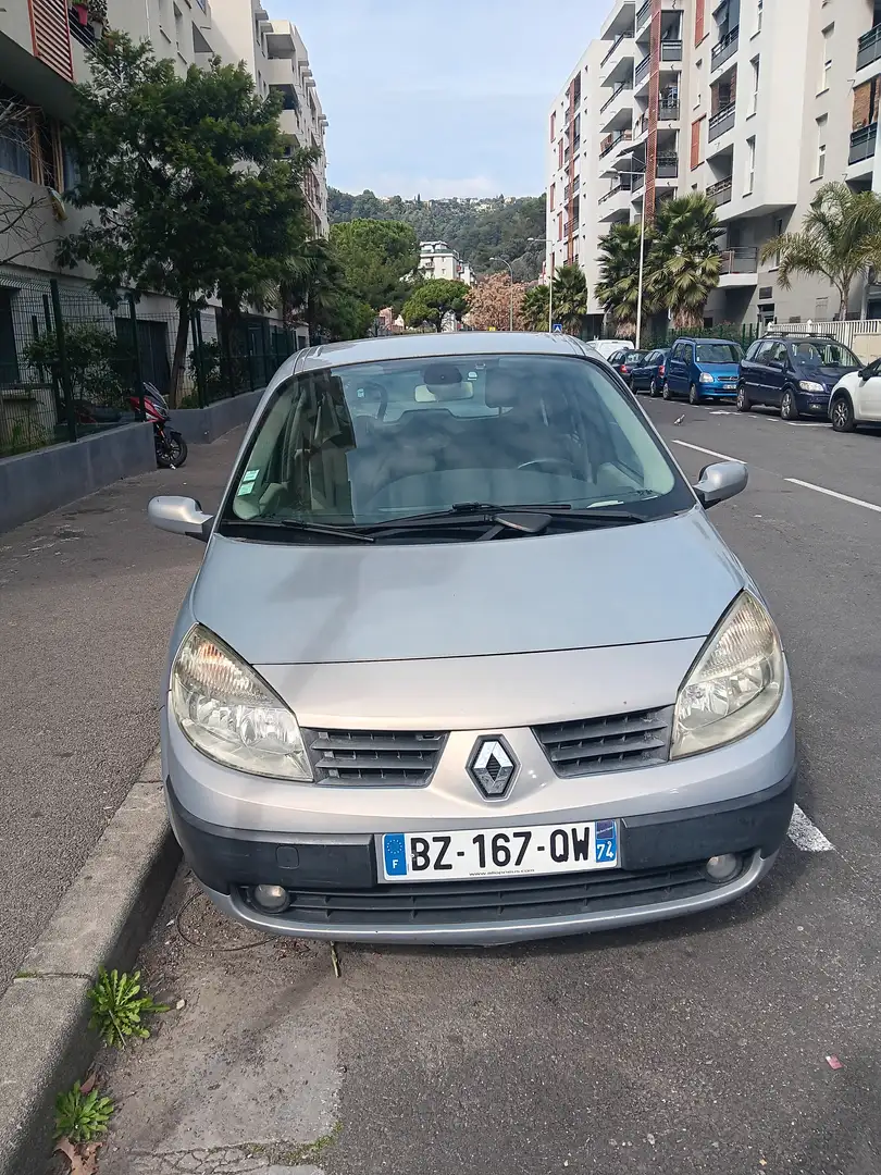 Renault Grand Scenic Grand Scenic 1.5 dCi 105 Euro 4 Confort Expression Argent - 1