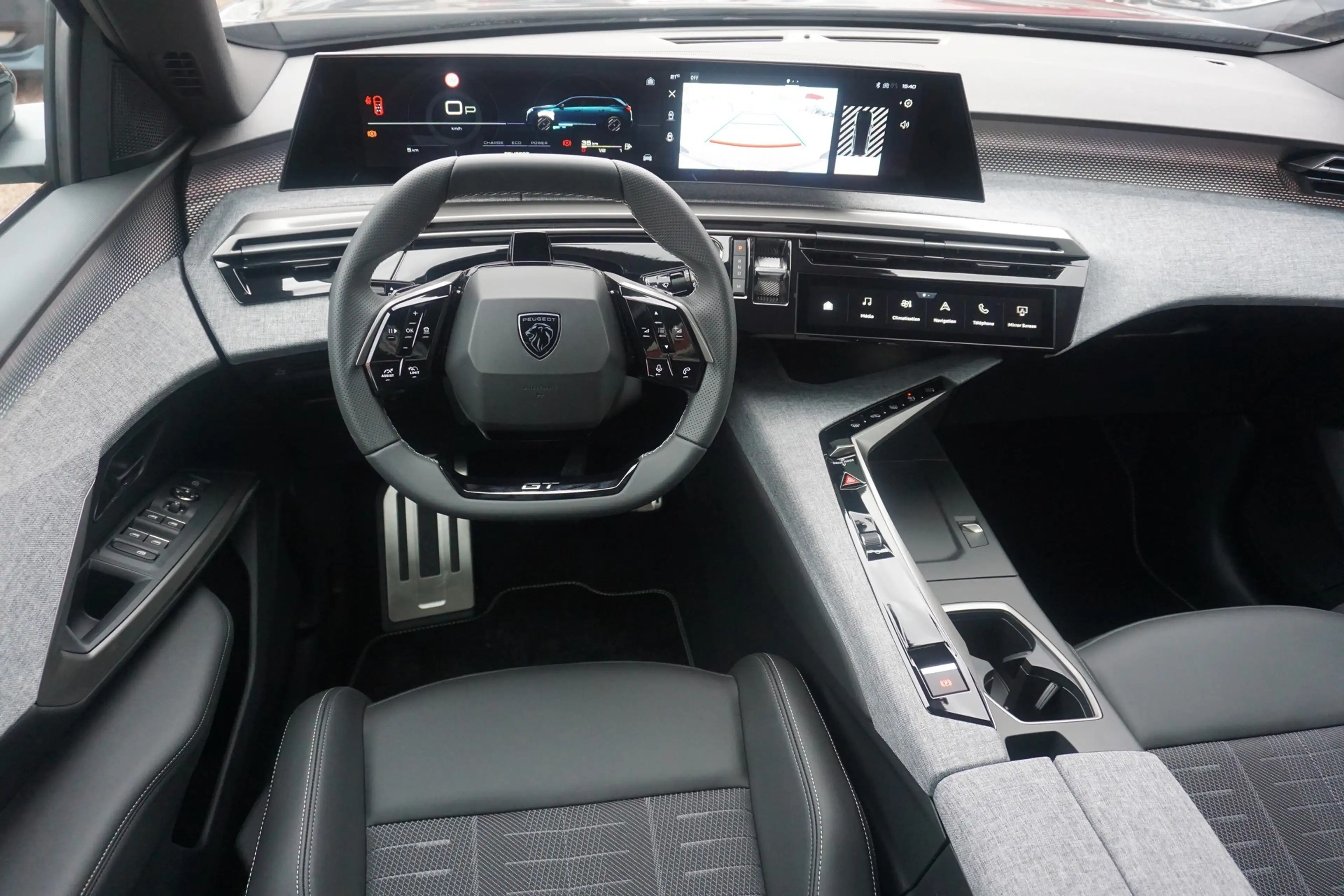 Peugeot 5008 GT 1.2 Hybrid Aut. LED ACC Navi 360° — photo 9