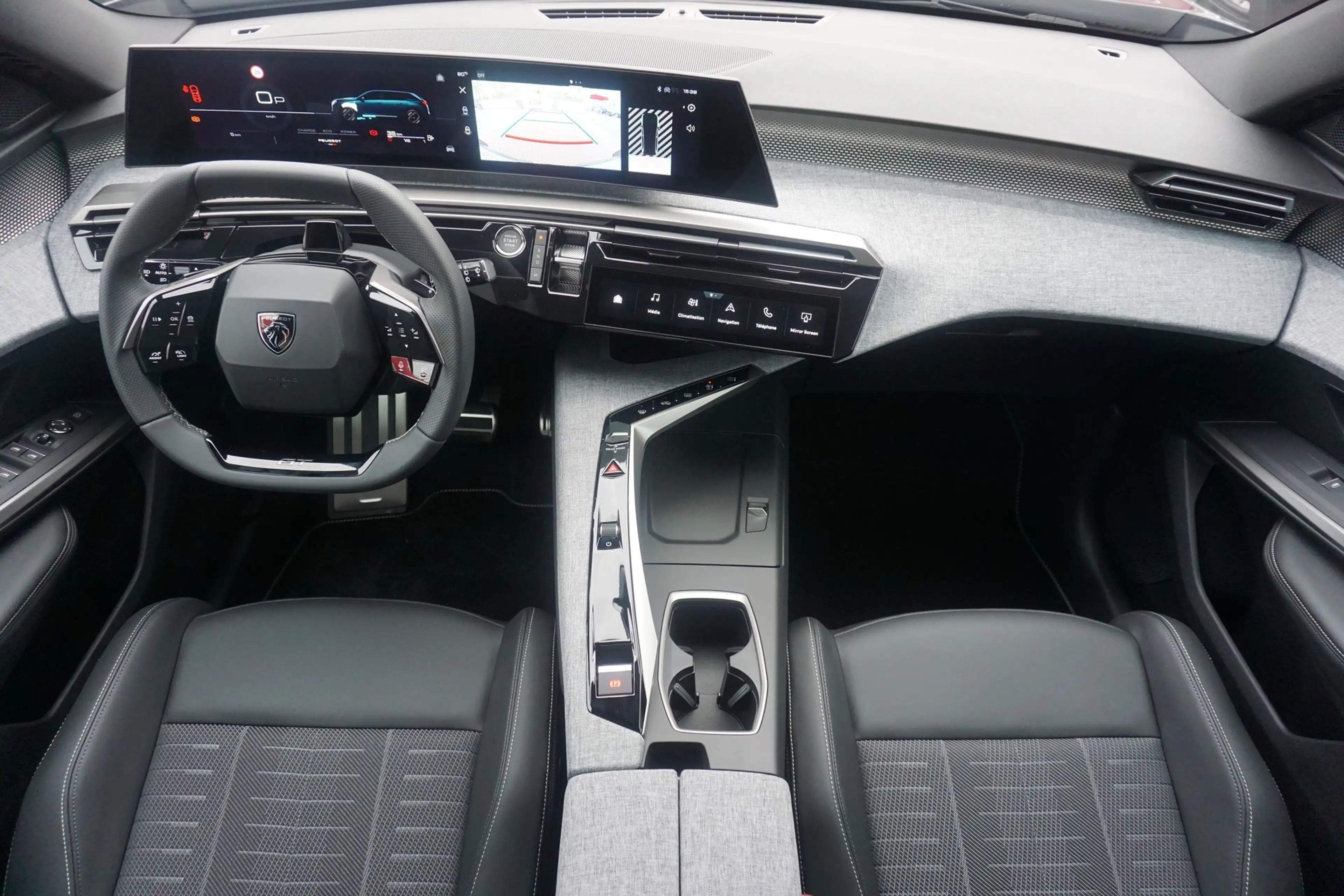 Peugeot 5008 GT 1.2 Hybrid Aut. LED ACC Navi 360° — photo 8