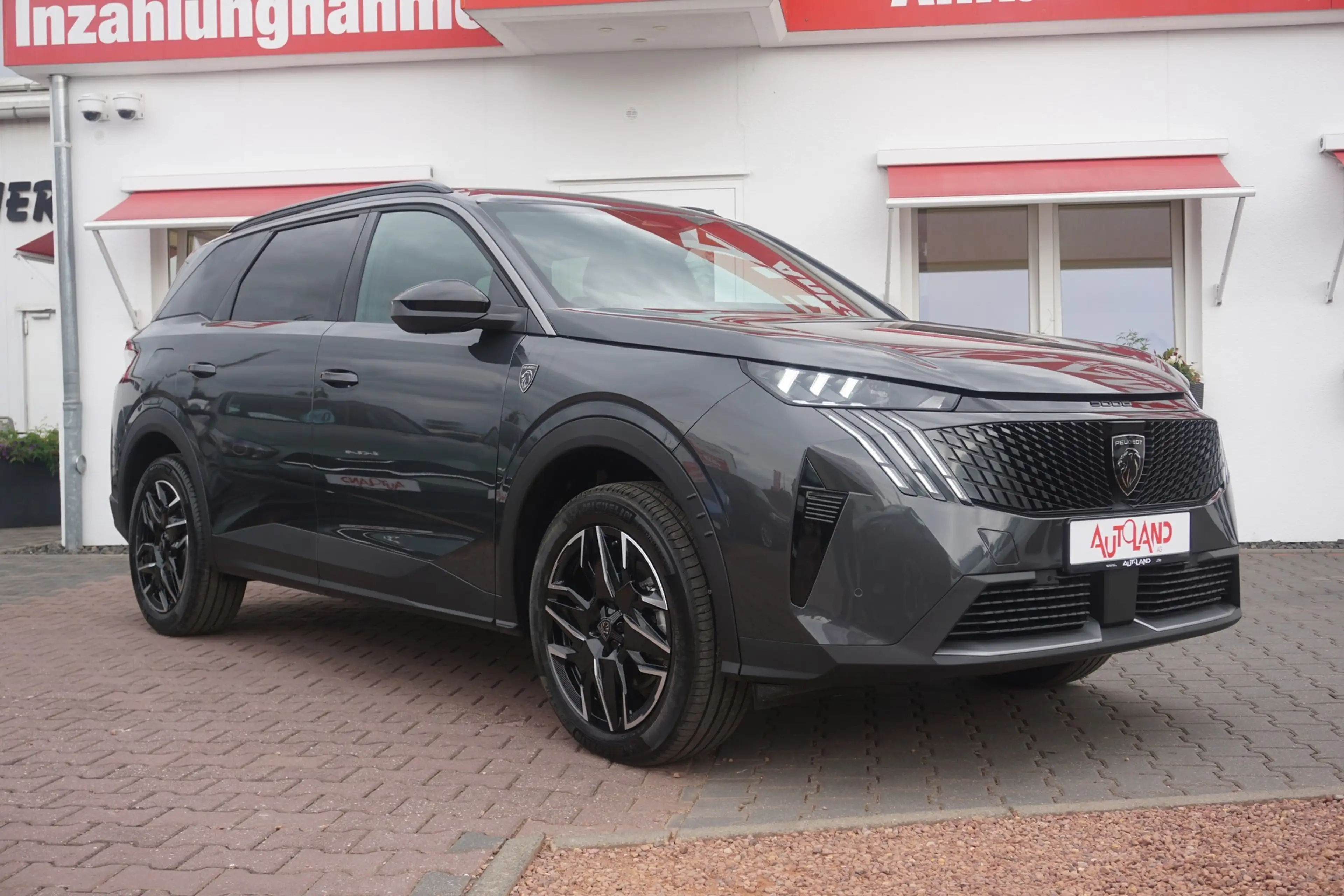 Peugeot 5008 GT 1.2 Hybrid Aut. LED ACC Navi 360° — photo 6