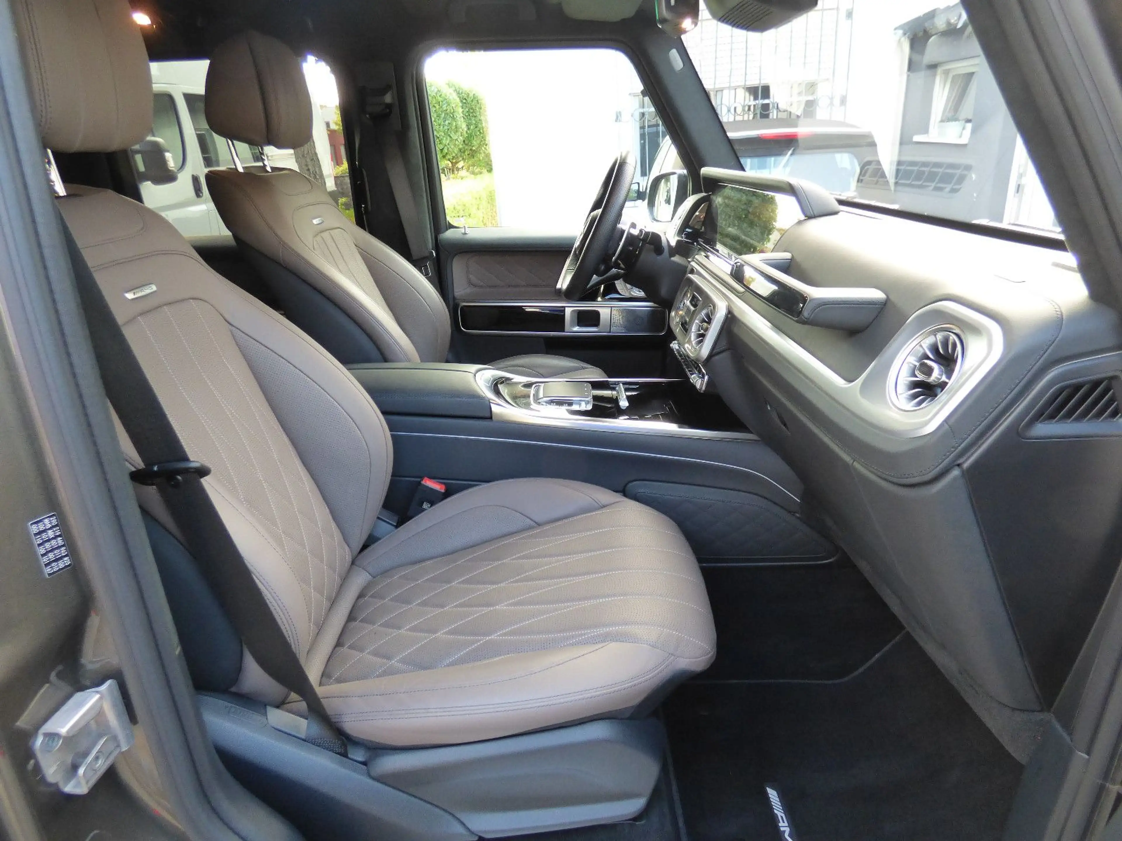 Mercedes-Benz G 63 AMG *SUPERIOR*WinterPak*A22*Standhzg*NIGHT* — photo 12