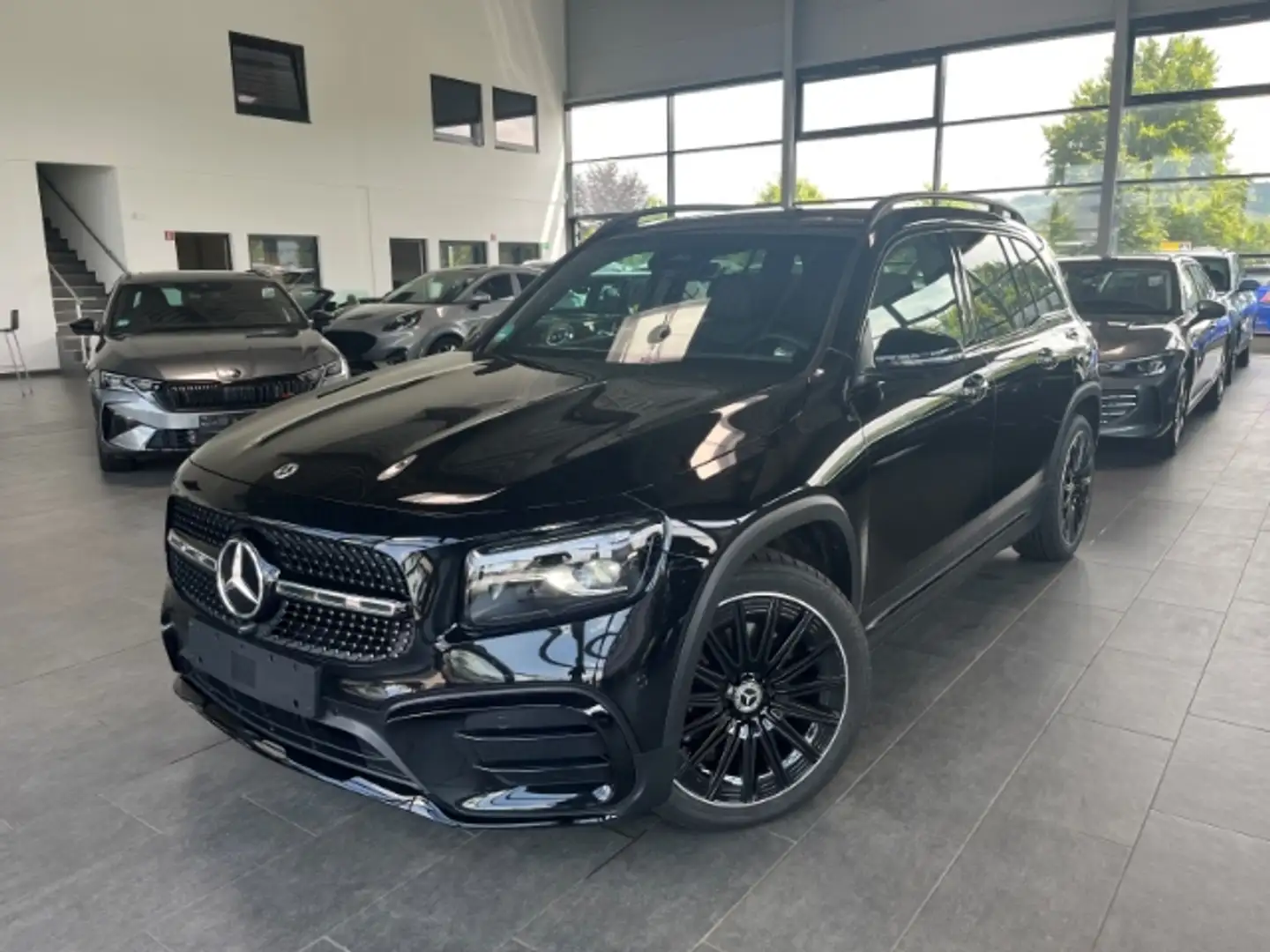 Mercedes-Benz GLB 220 4M AMG 7-Sitzer Pano AHK 360° ACC Burmester Multib Schwarz - 1