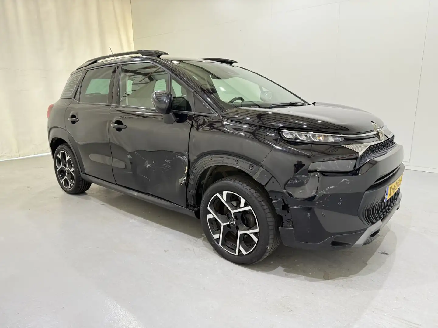 Citroen C3 Aircross 1.2 PureTech 130 Business Aut Zwart - 1