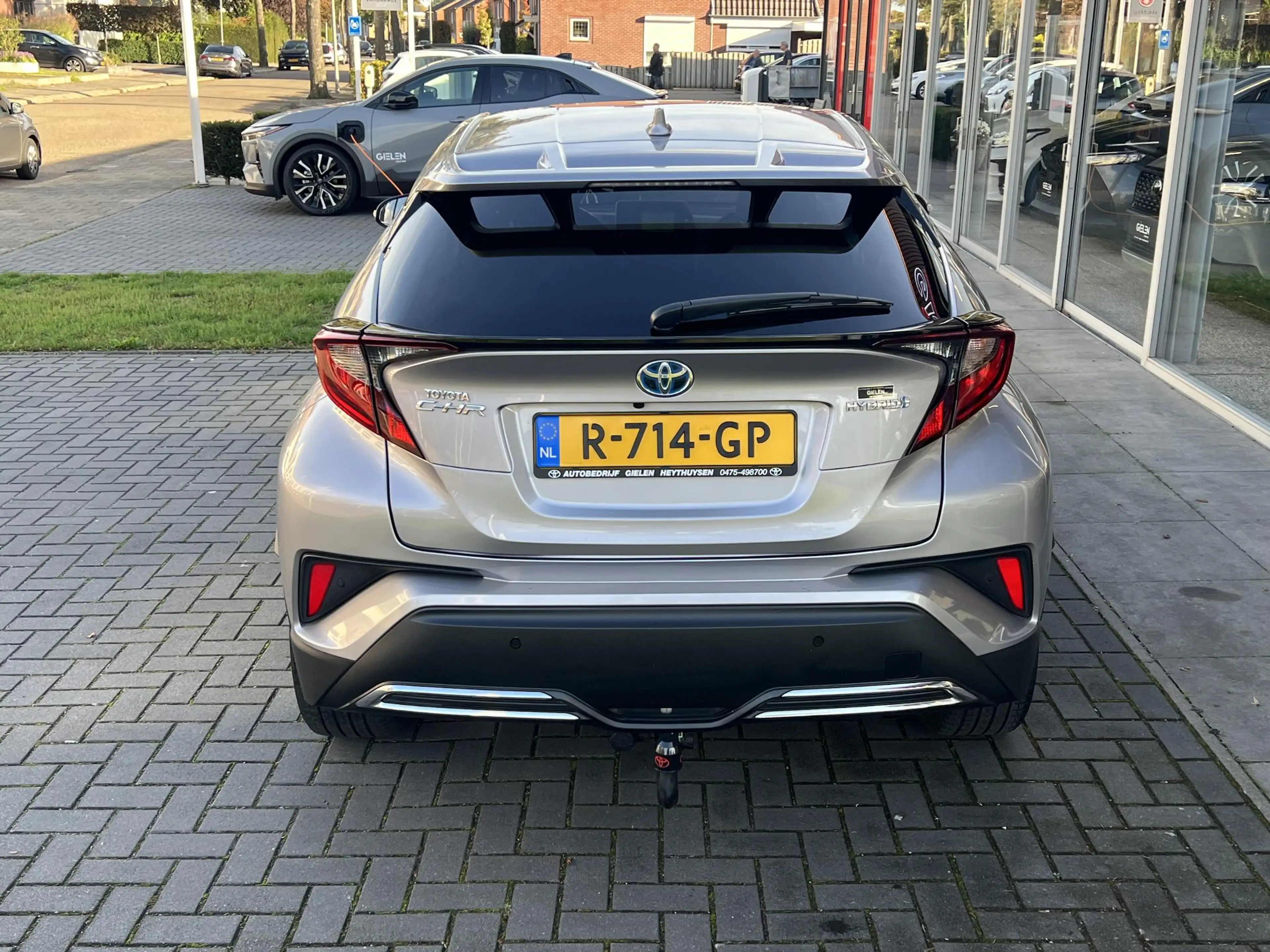 Toyota C-HR 2.0 Hybrid Style | Trekhaak, Dodehoekherkenning, S — photo 11