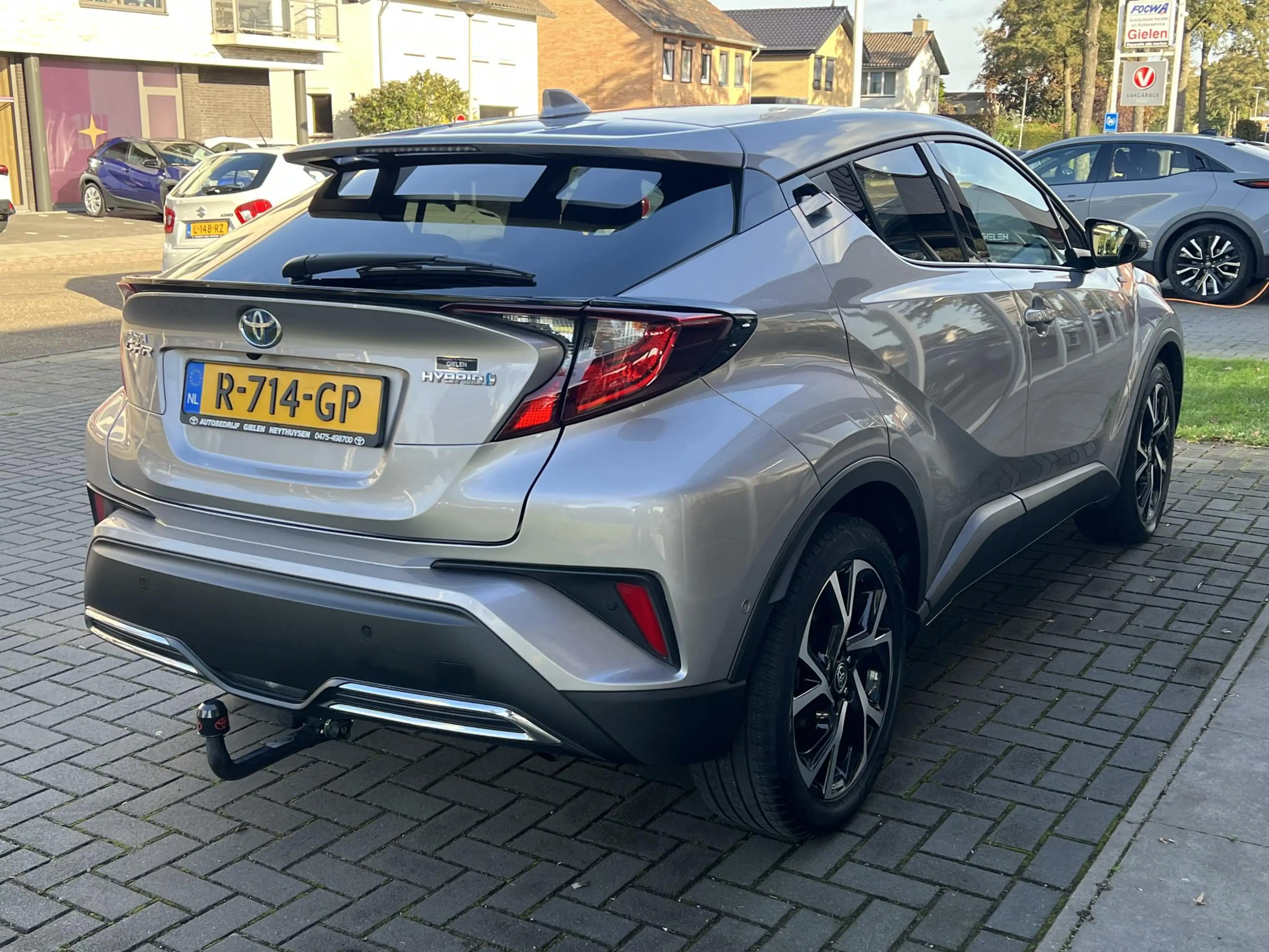 Toyota C-HR 2.0 Hybrid Style | Trekhaak, Dodehoekherkenning, S — photo 4