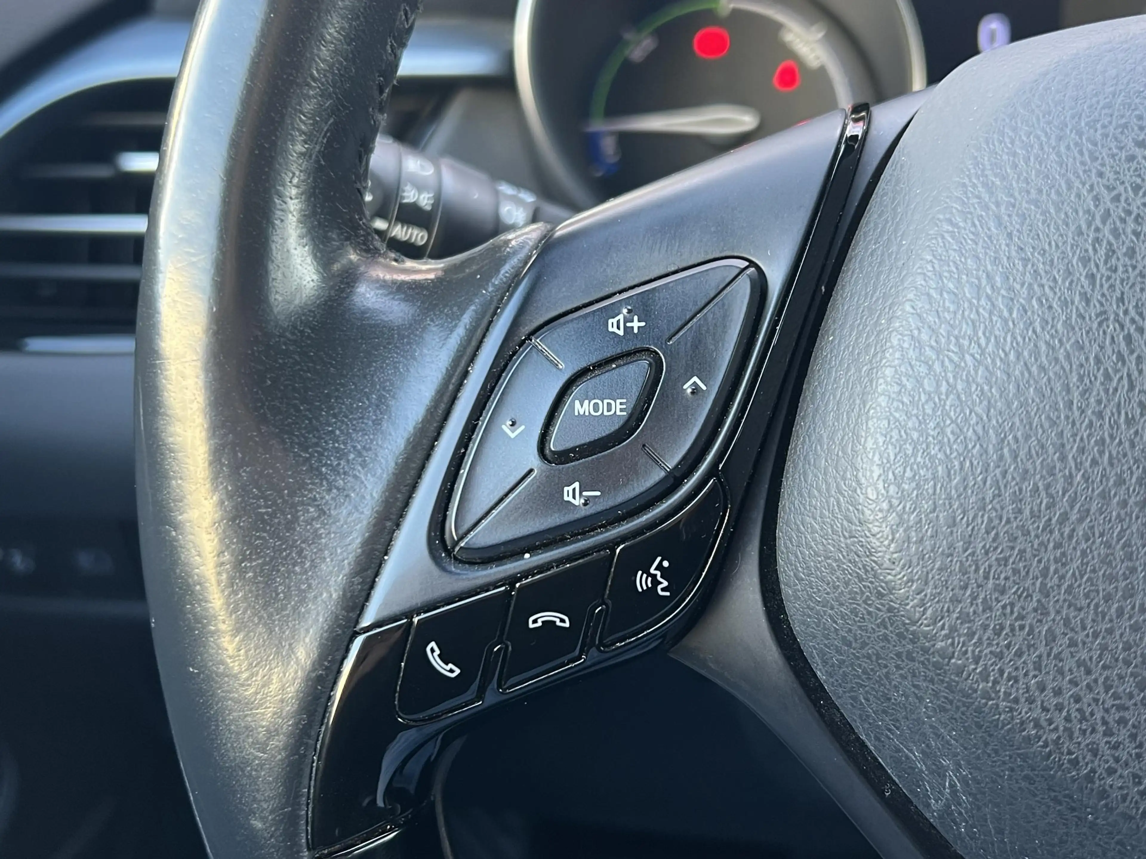 Toyota C-HR 2.0 Hybrid Style | Trekhaak, Dodehoekherkenning, S — photo 33