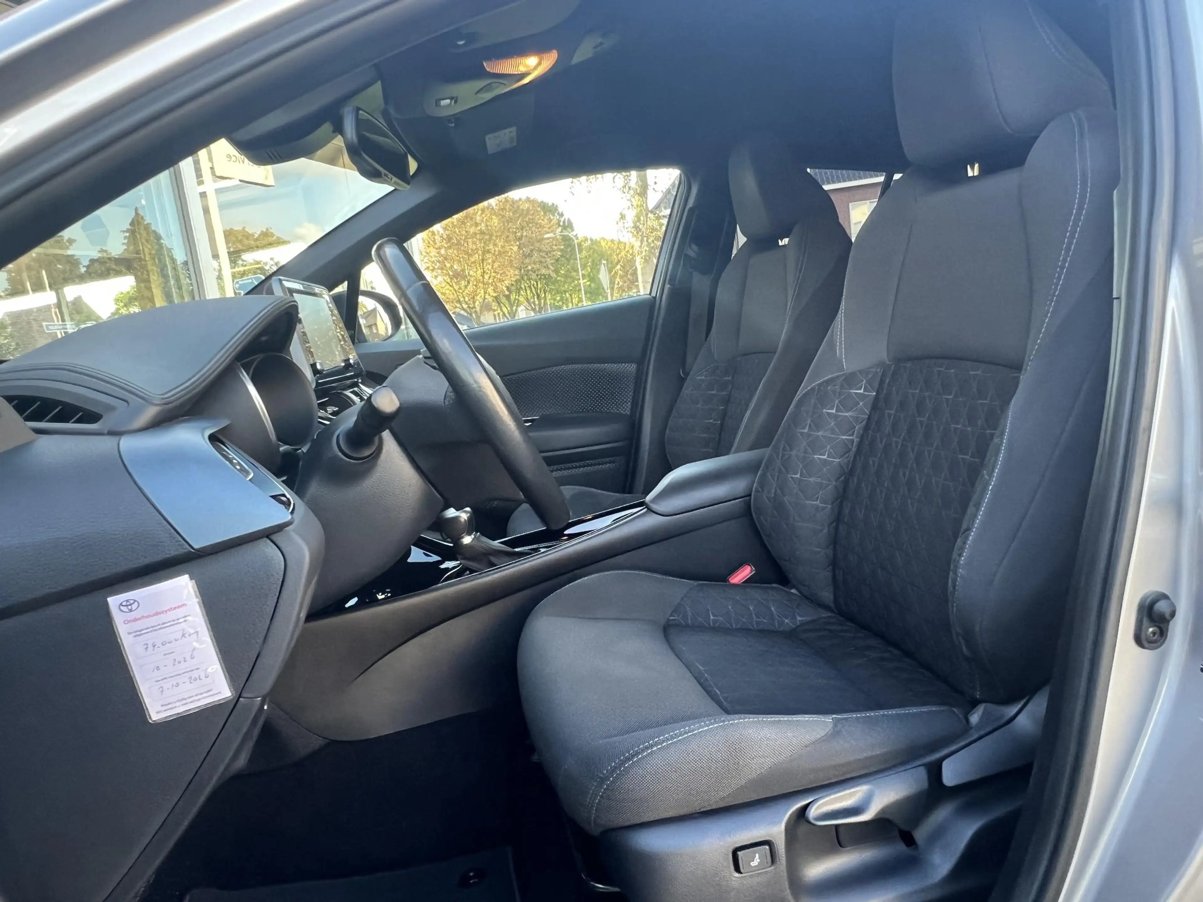 Toyota C-HR 2.0 Hybrid Style | Trekhaak, Dodehoekherkenning, S — photo 22