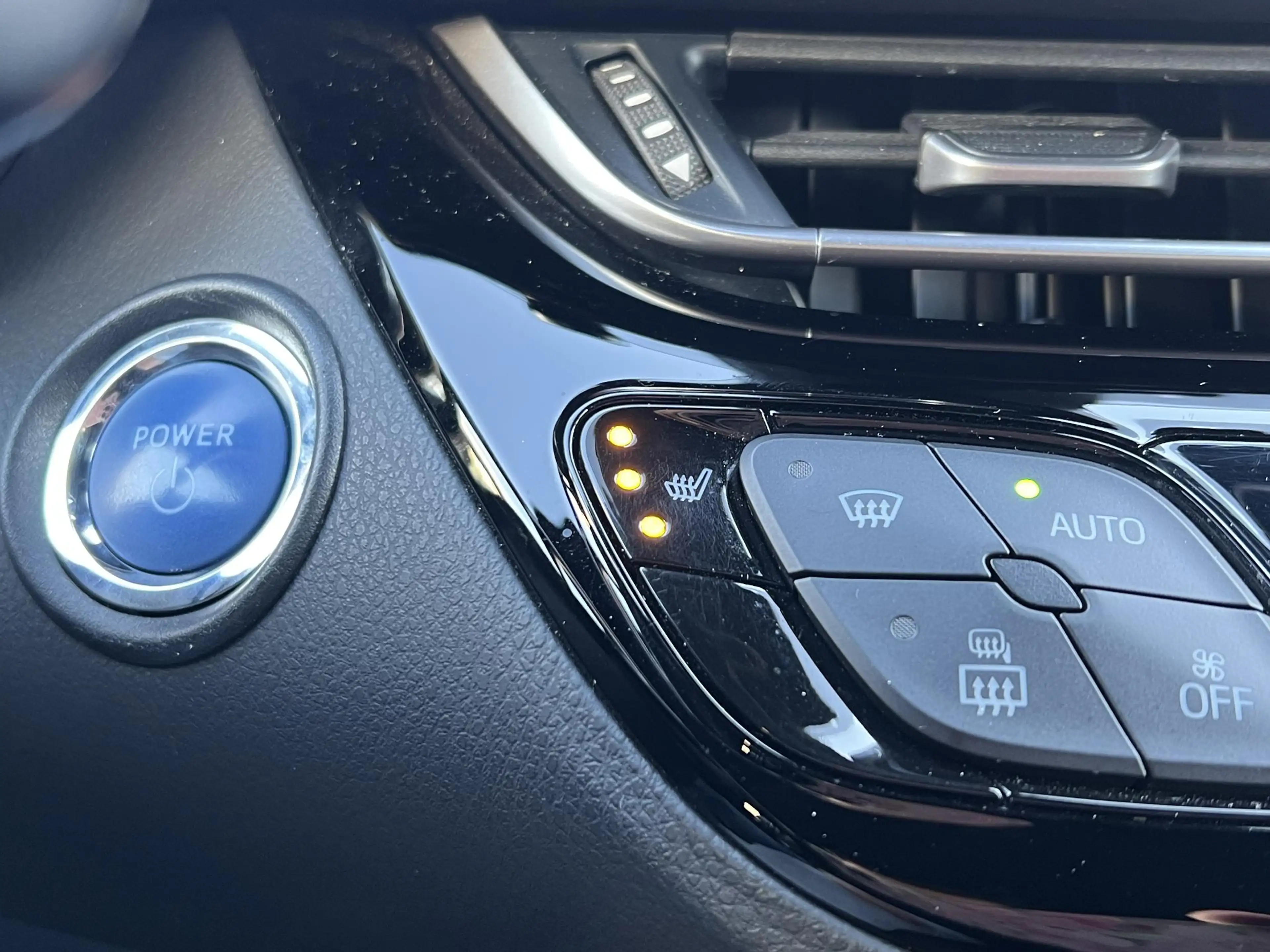 Toyota C-HR 2.0 Hybrid Style | Trekhaak, Dodehoekherkenning, S — photo 38