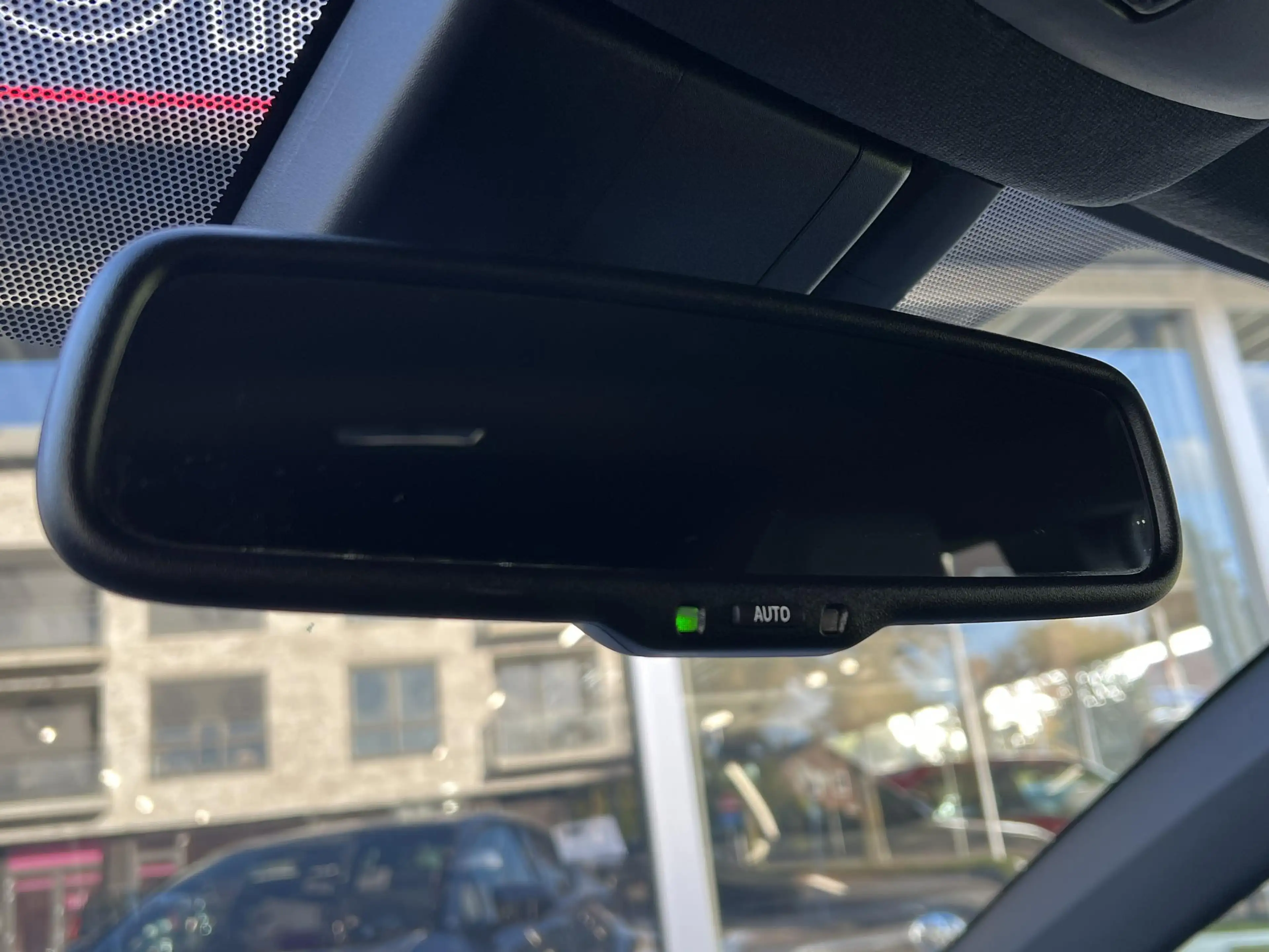 Toyota C-HR 2.0 Hybrid Style | Trekhaak, Dodehoekherkenning, S — photo 43