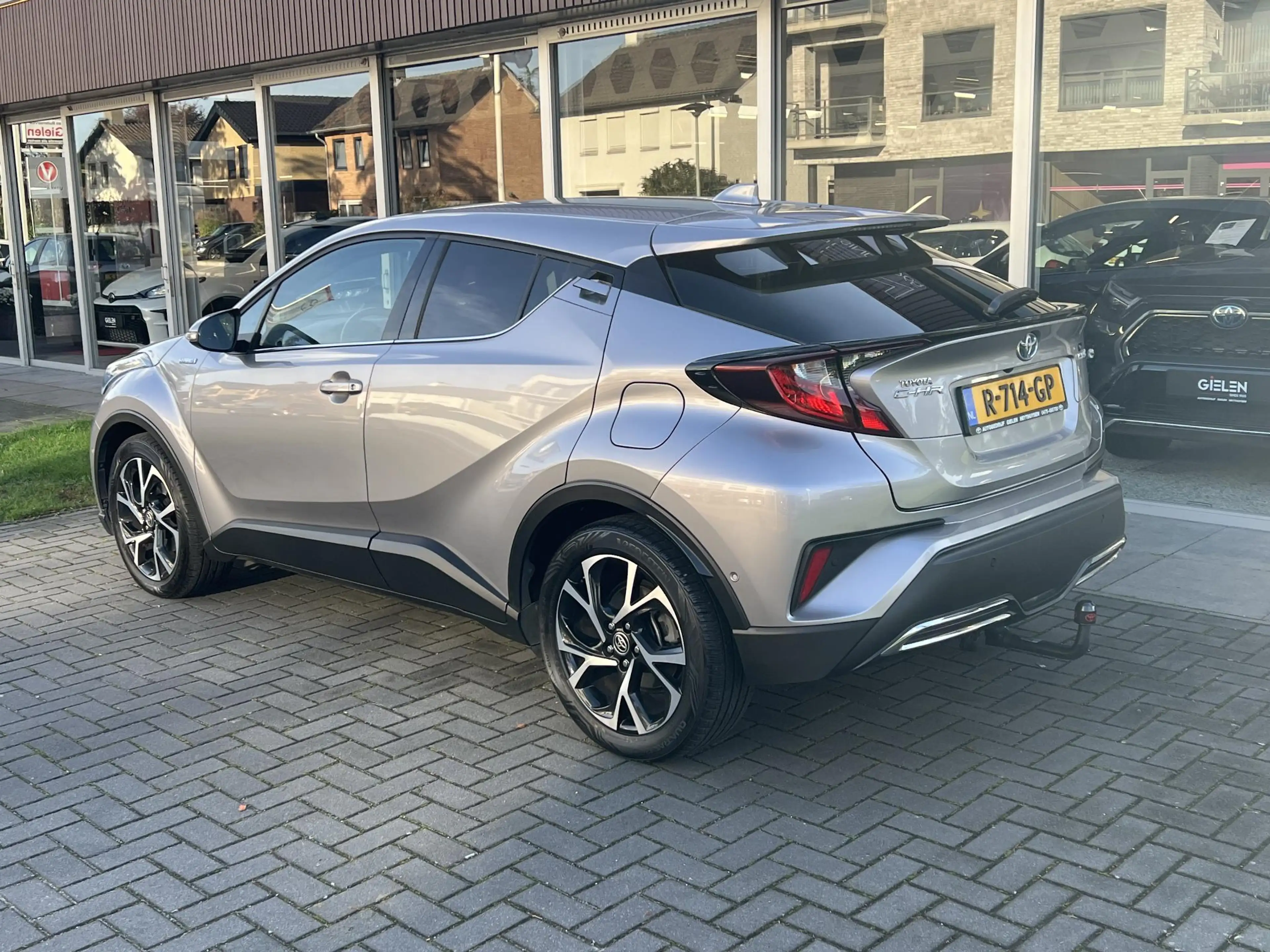 Toyota C-HR 2.0 Hybrid Style | Trekhaak, Dodehoekherkenning, S — photo 12