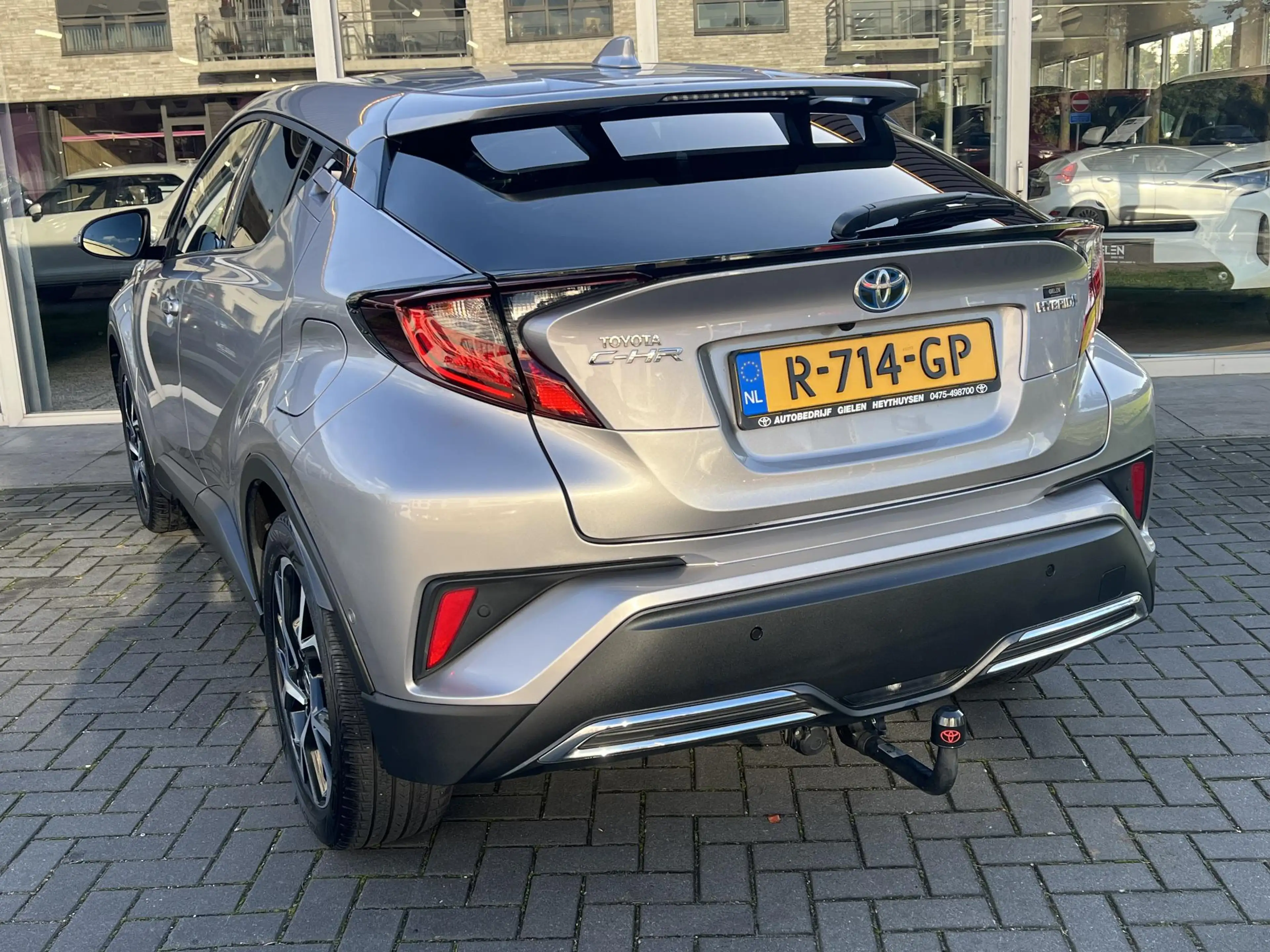 Toyota C-HR 2.0 Hybrid Style | Trekhaak, Dodehoekherkenning, S — photo 17