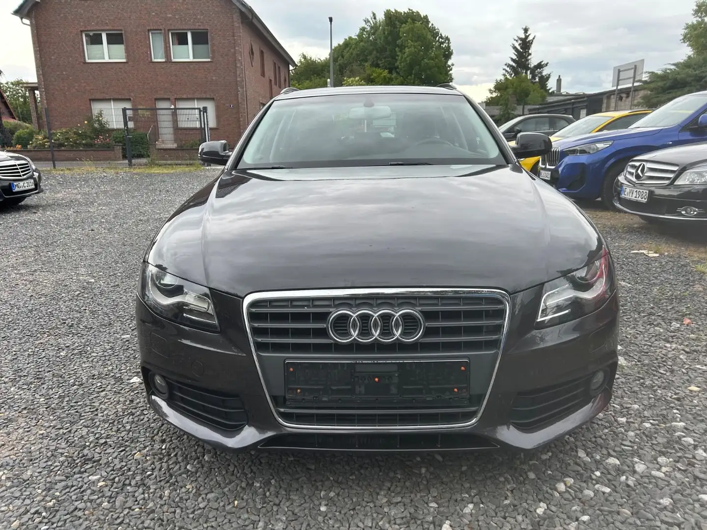 Audi A4 2.0 TDI Attraction*AHK*KLIMA*SHZ*PDC*TÜVNEU* Grau - 2