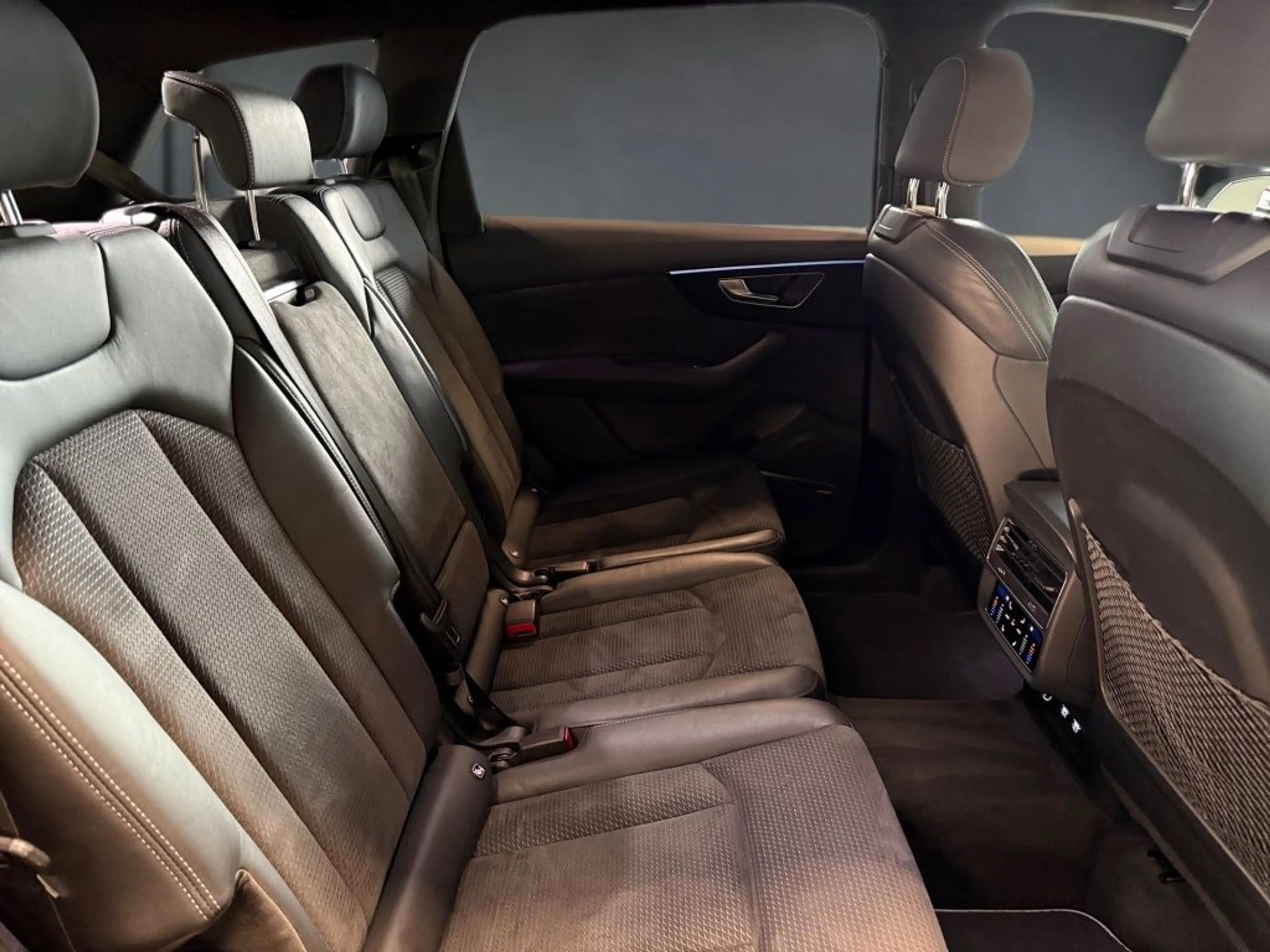 Audi Q7 50 TDI quattro S line +MATRIX+BOSE+AHK+7-SITZ — photo 13