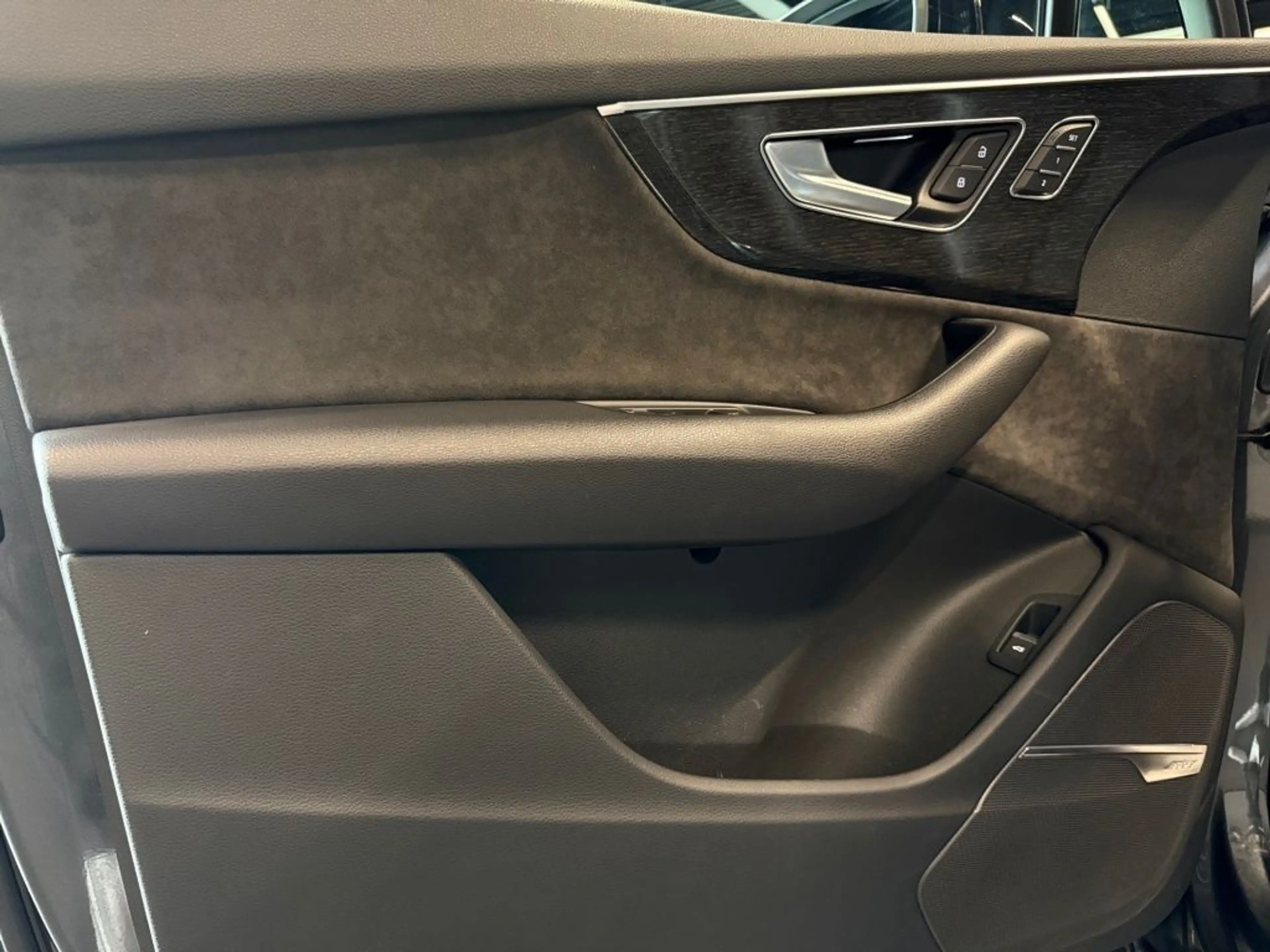 Audi Q7 50 TDI quattro S line +MATRIX+BOSE+AHK+7-SITZ — photo 5