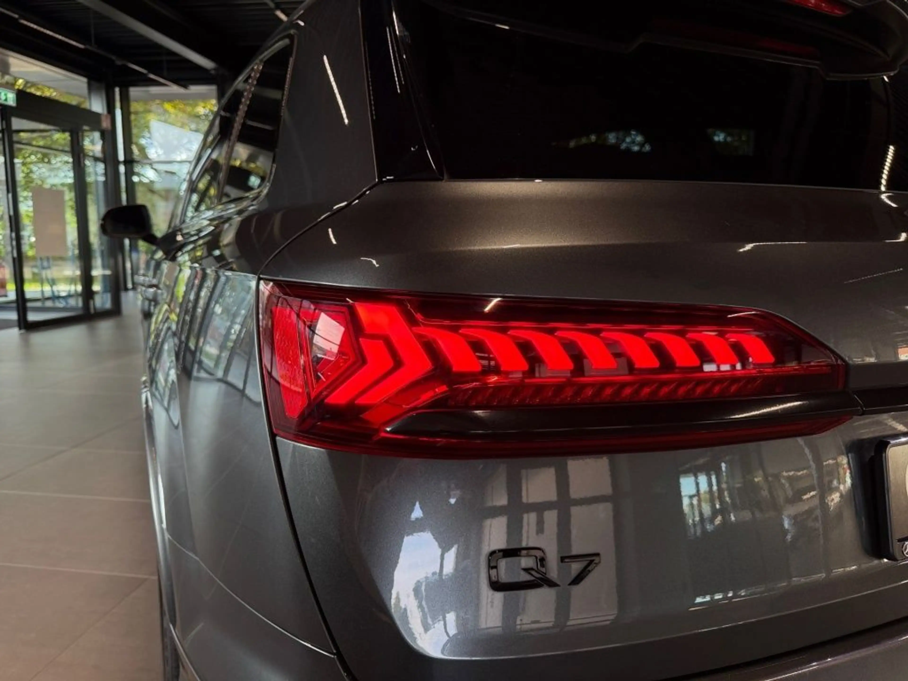 Audi Q7 50 TDI quattro S line +MATRIX+BOSE+AHK+7-SITZ — photo 10