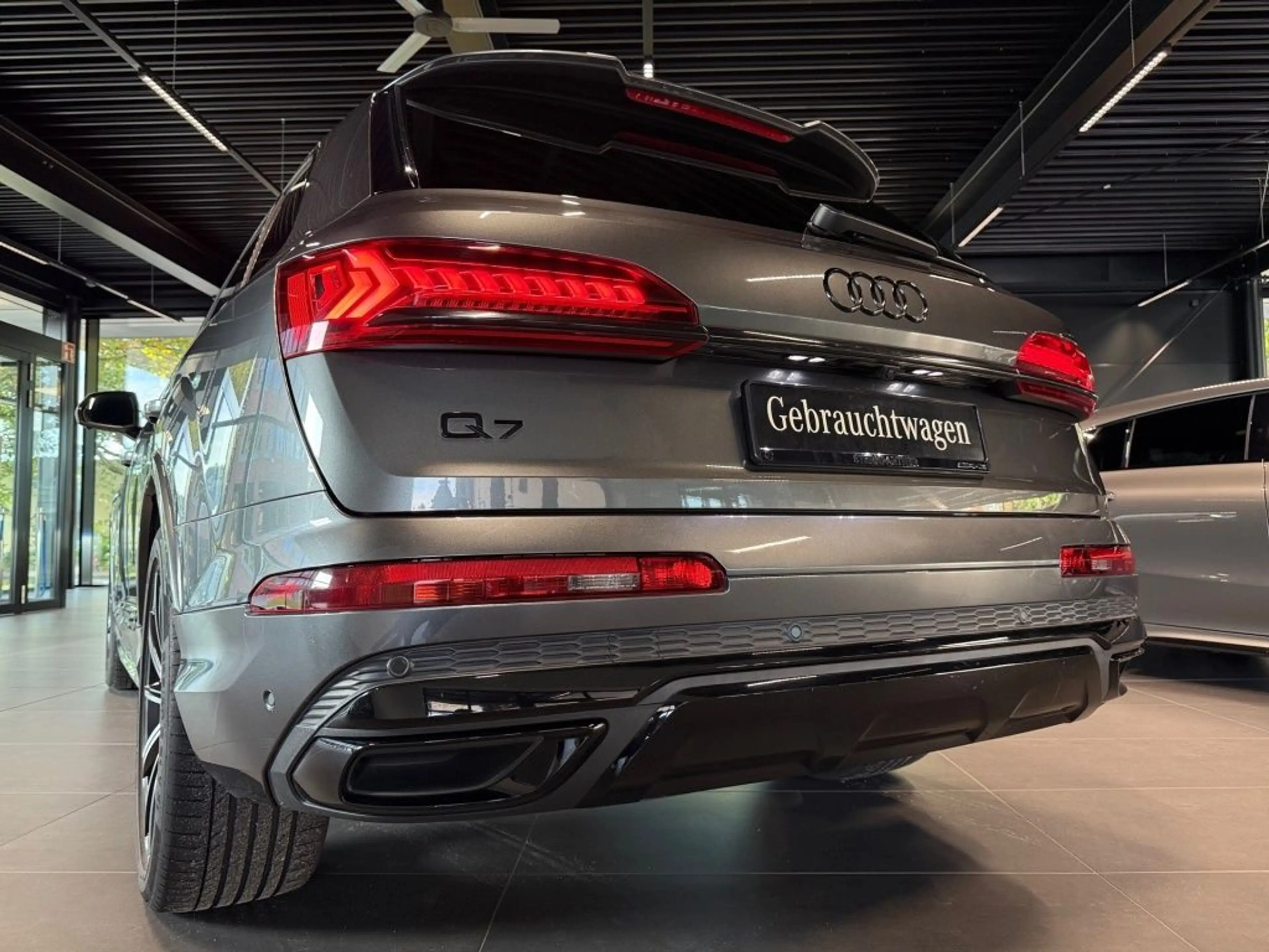 Audi Q7 50 TDI quattro S line +MATRIX+BOSE+AHK+7-SITZ — photo 11