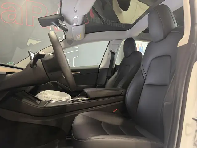 Tesla Model 3 view 11