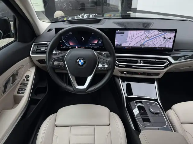 BMW 3 Series view 7