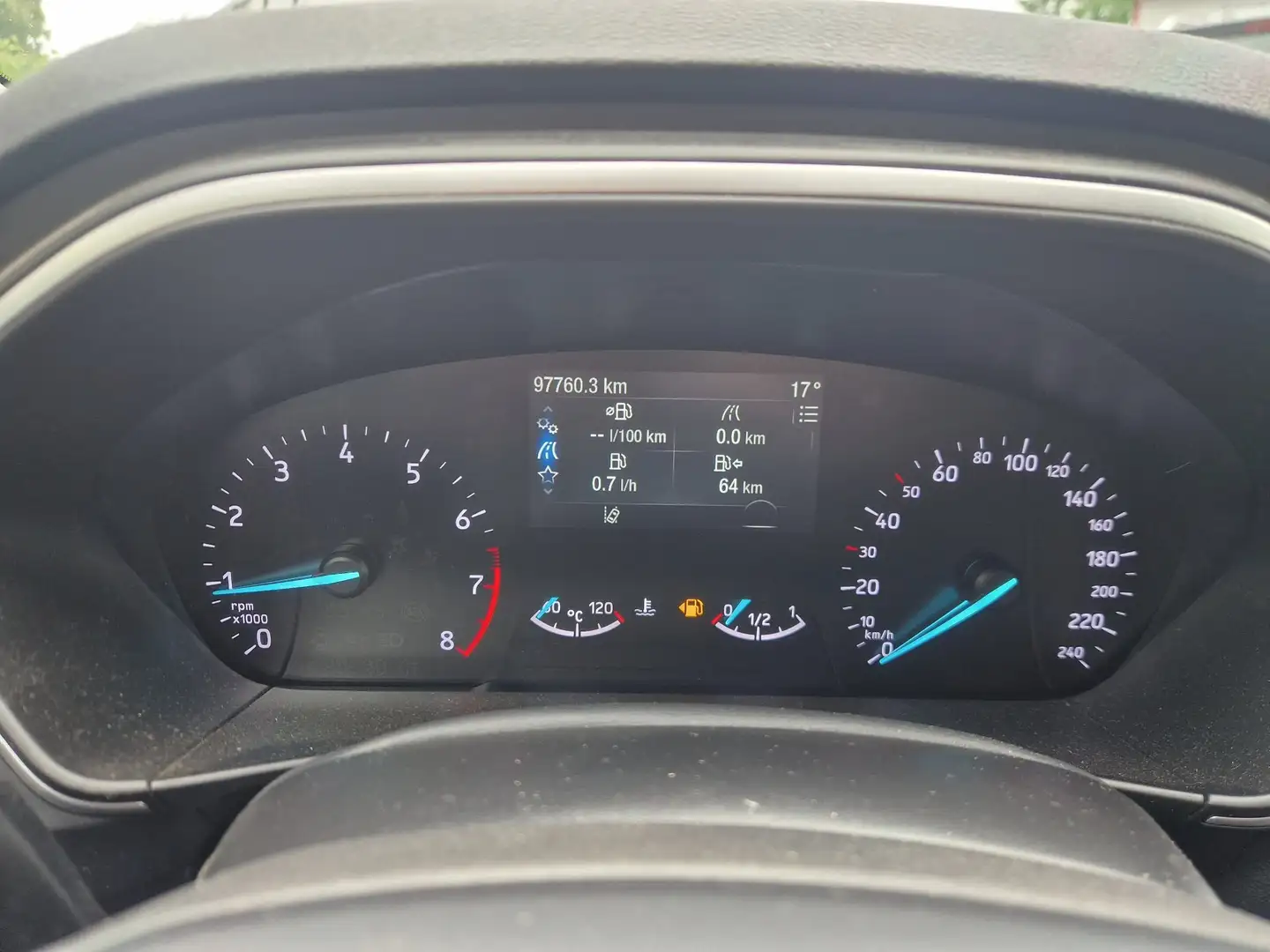 Ford Focus EcoBoost Cool & Connect *TÜV 01/26*Navi* Grau - 2