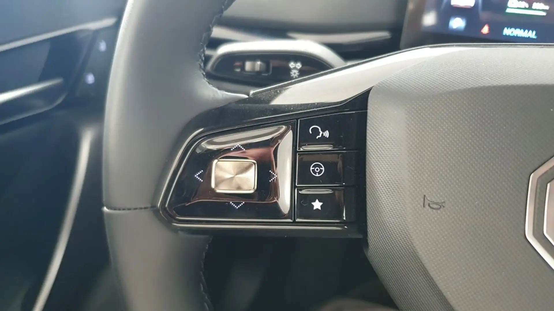 MG MG4 4 64kWh Luxury Gris - 2