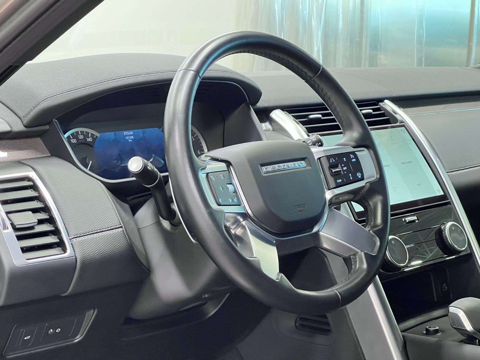2023 Land Rover Discovery R-DYNAMIC S | P300 thumb 32