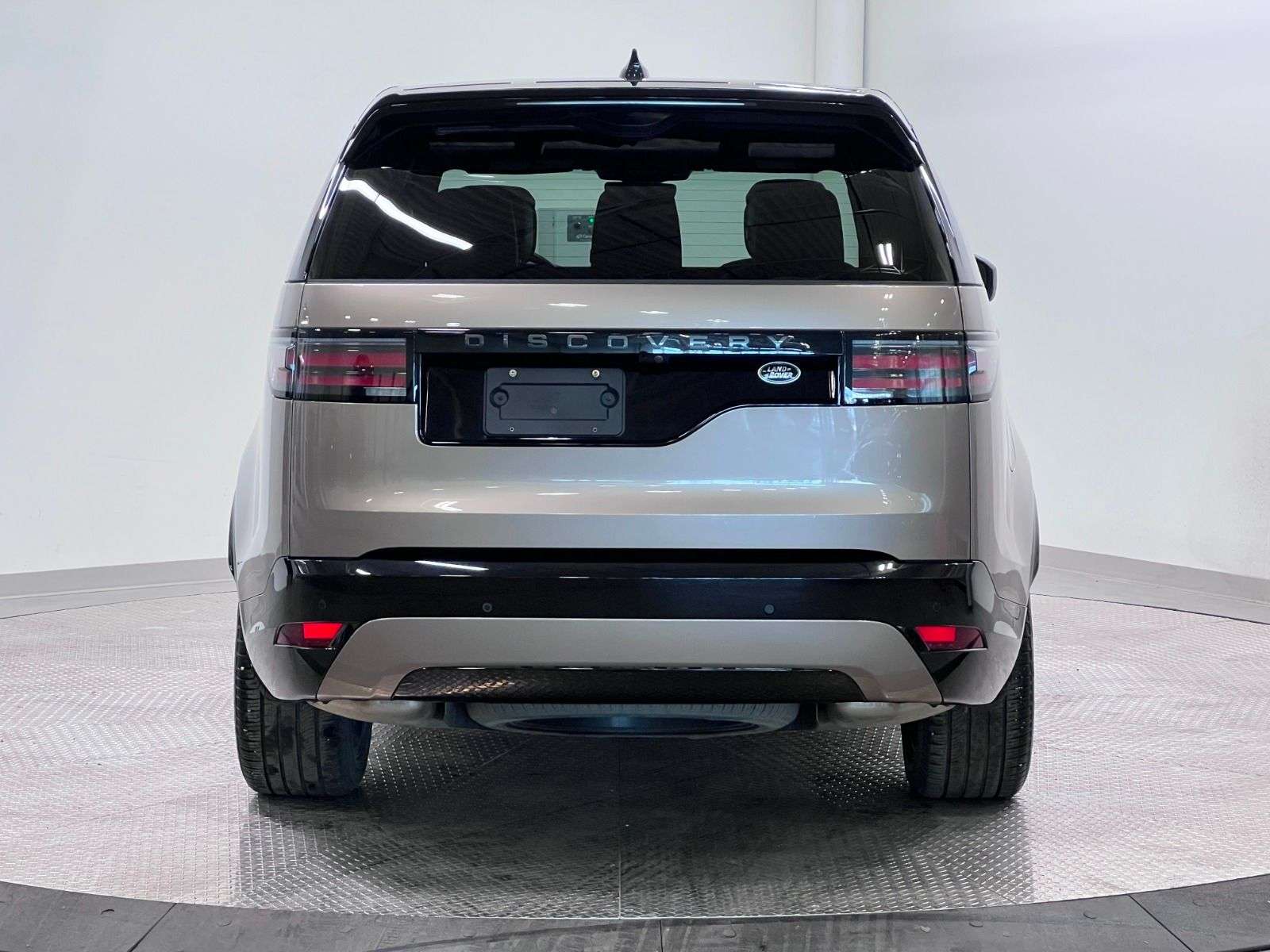 2023 Land Rover Discovery R-DYNAMIC S | P300 thumb 7