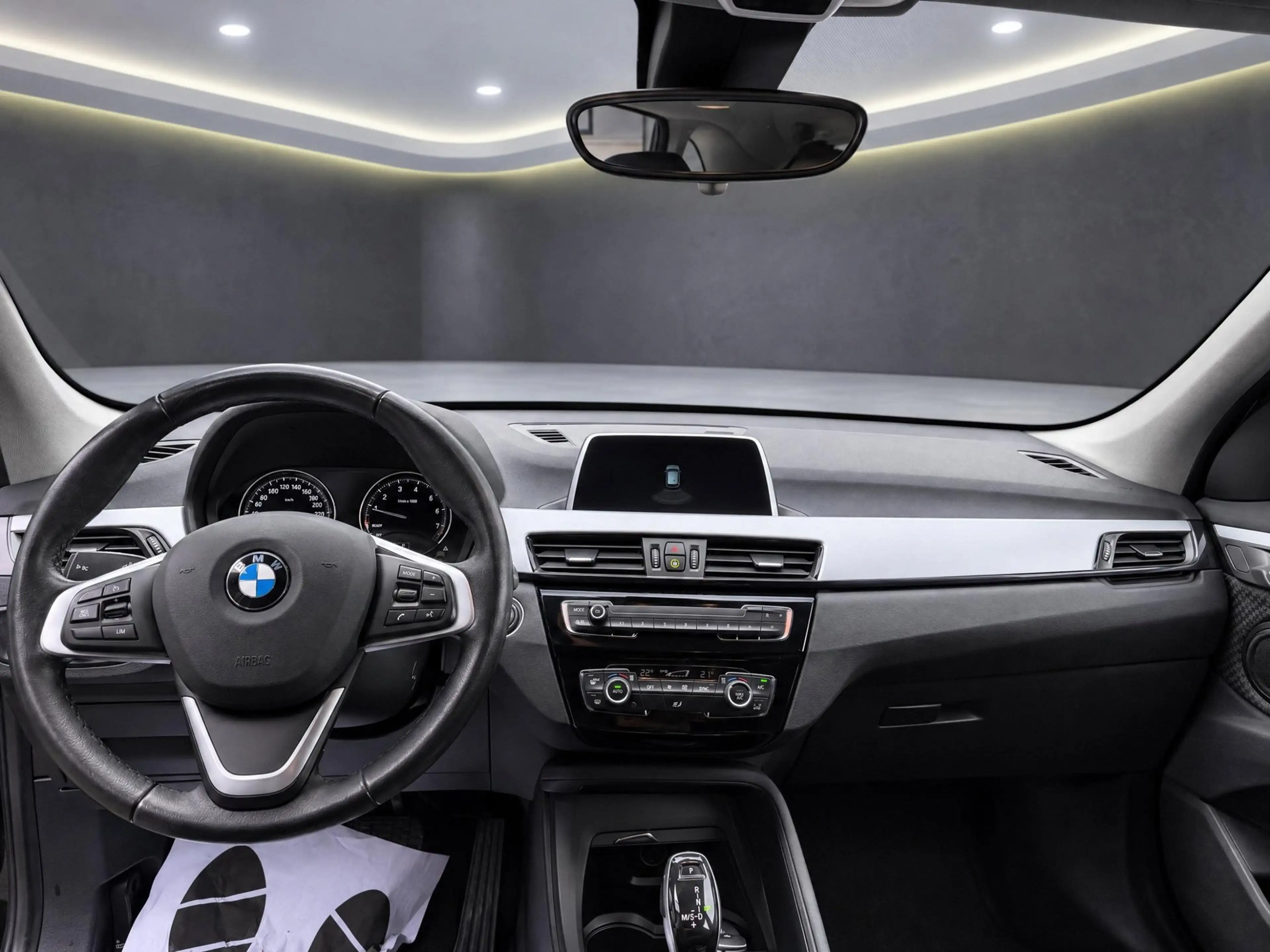 BMW X1 SDrive18i Executive Automaat met Led !!! Navigatie — photo 12